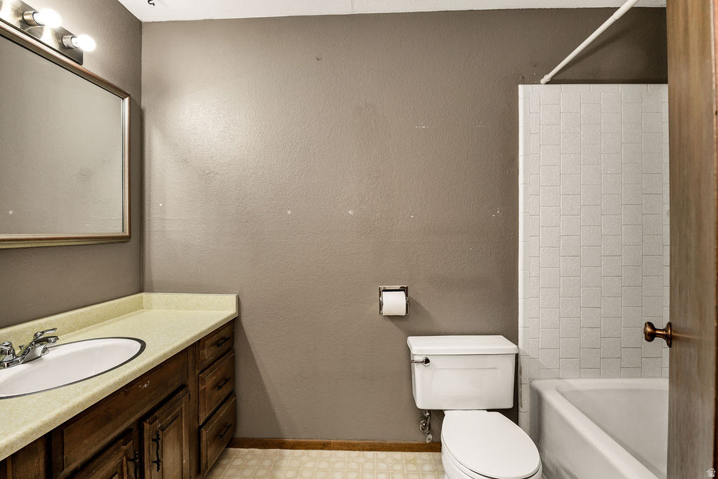 HERITAGE WEST CONDO - Residential