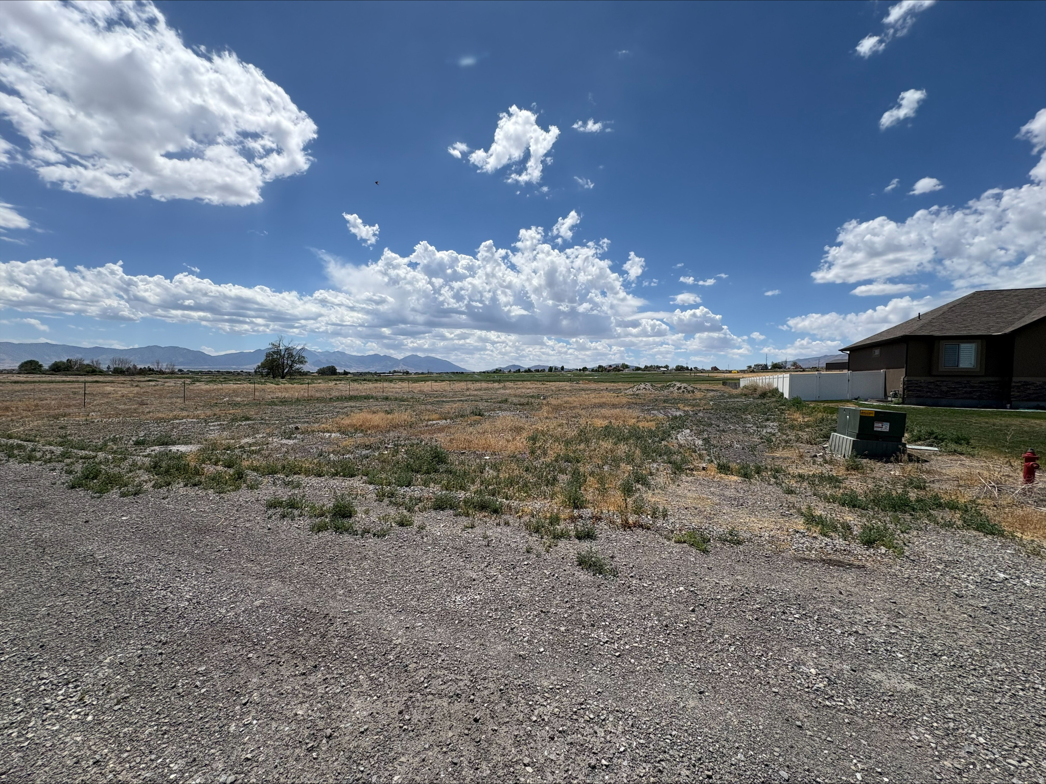 WILLOW FIELDS SUBDIVISION - Land