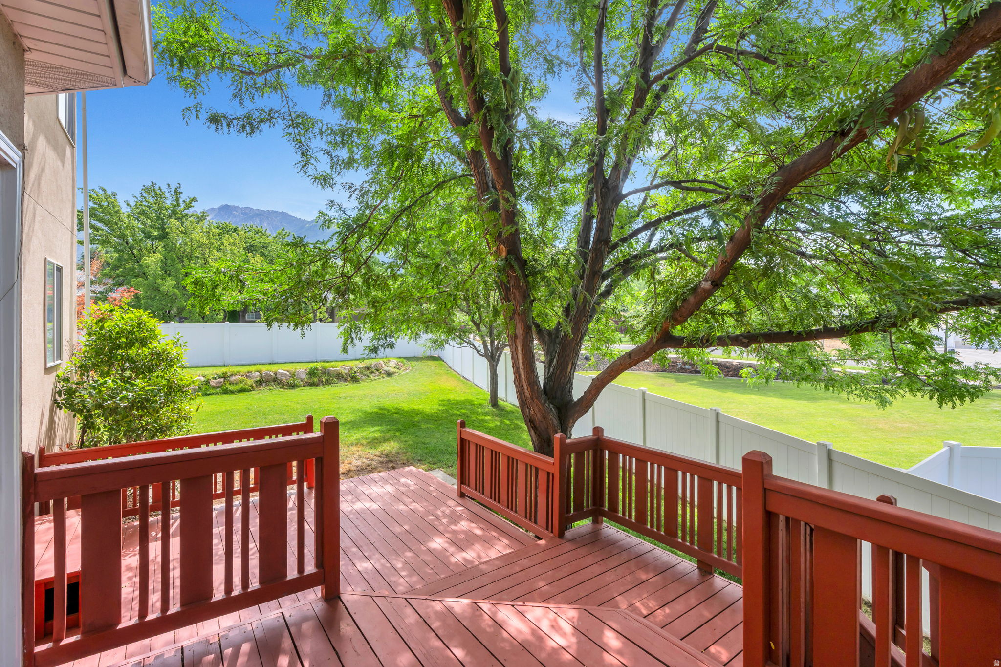 VICTORS POND - Residential