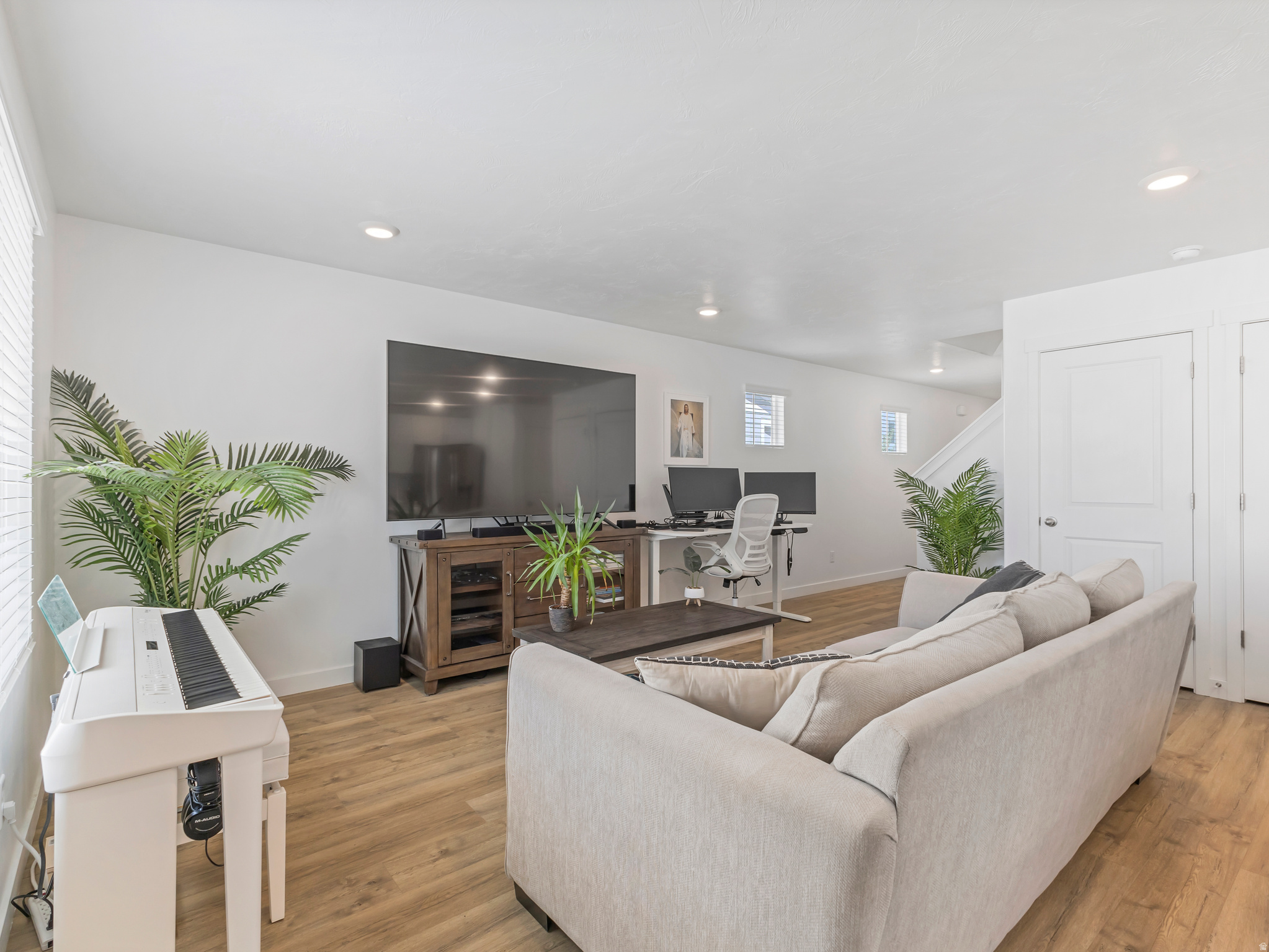 EAGLE POINT - Residential