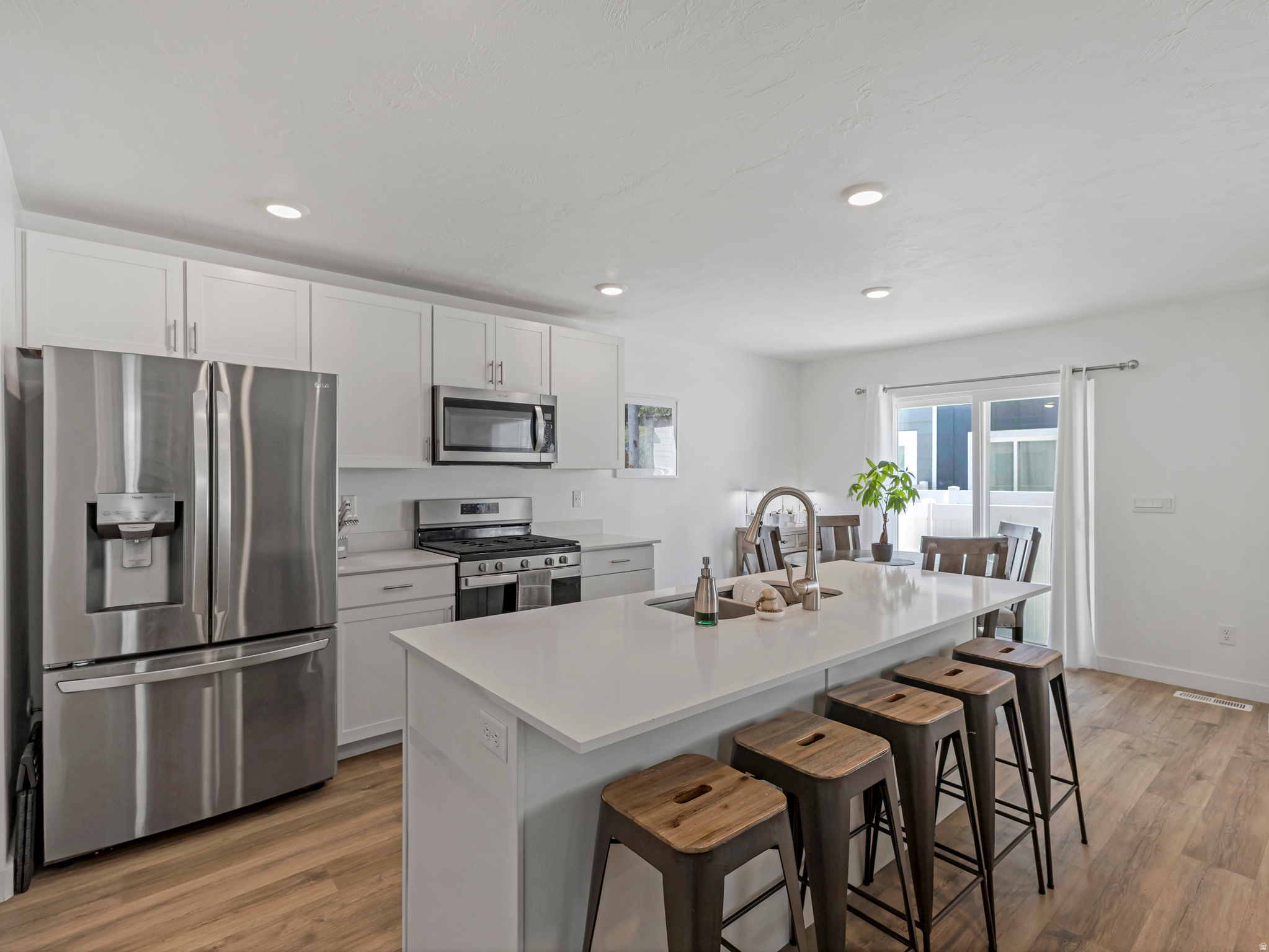 EAGLE POINT - Residential