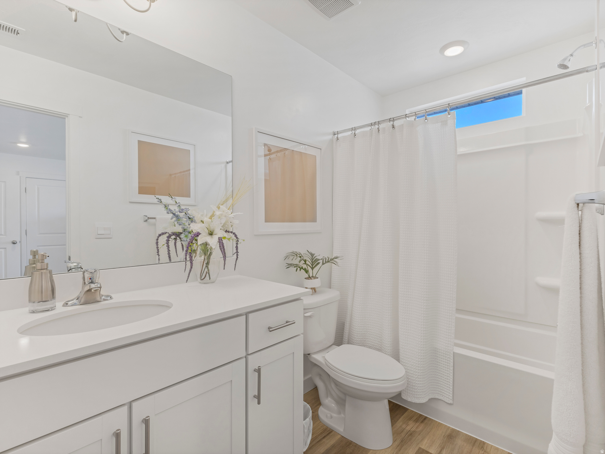 EAGLE POINT - Residential
