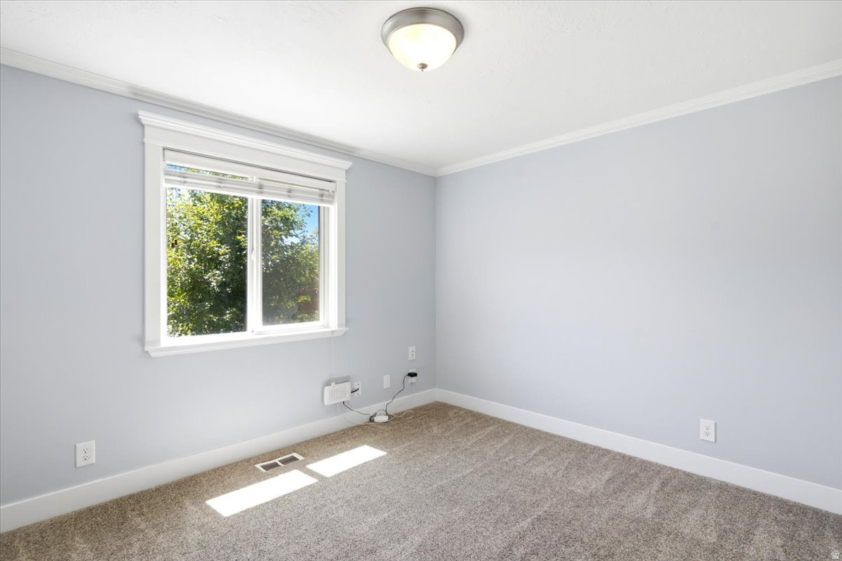 COUNTRY OAKS - Residential