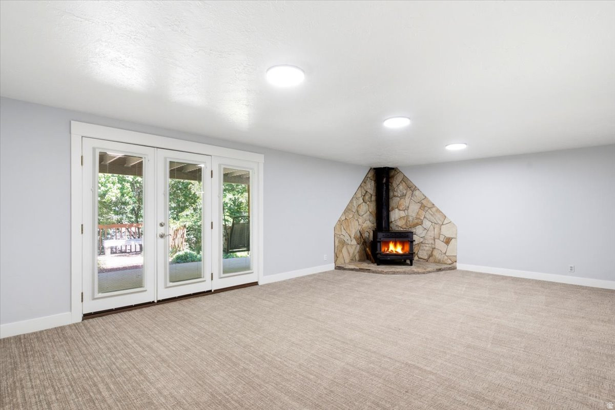 COUNTRY OAKS - Residential