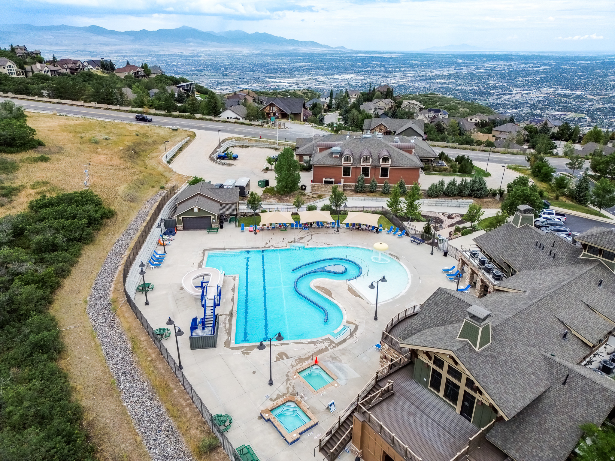 EAGLE CREST NO 1 AT SUNCREST - Residential