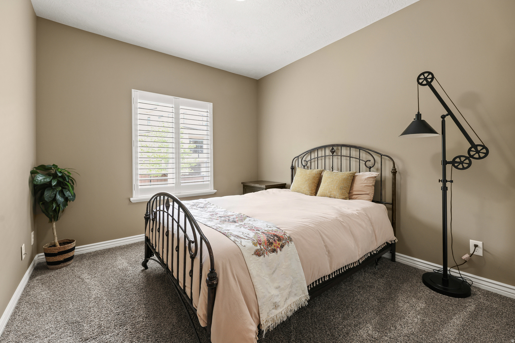 EAGLE CREST NO 1 AT SUNCREST - Residential