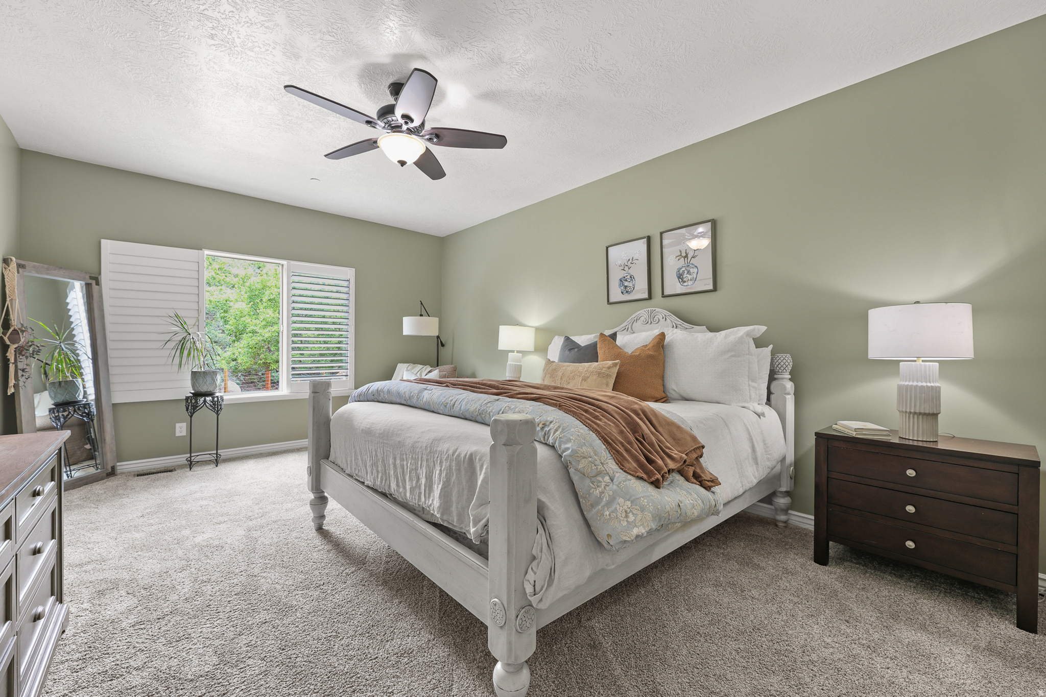 EAGLE CREST NO 1 AT SUNCREST - Residential