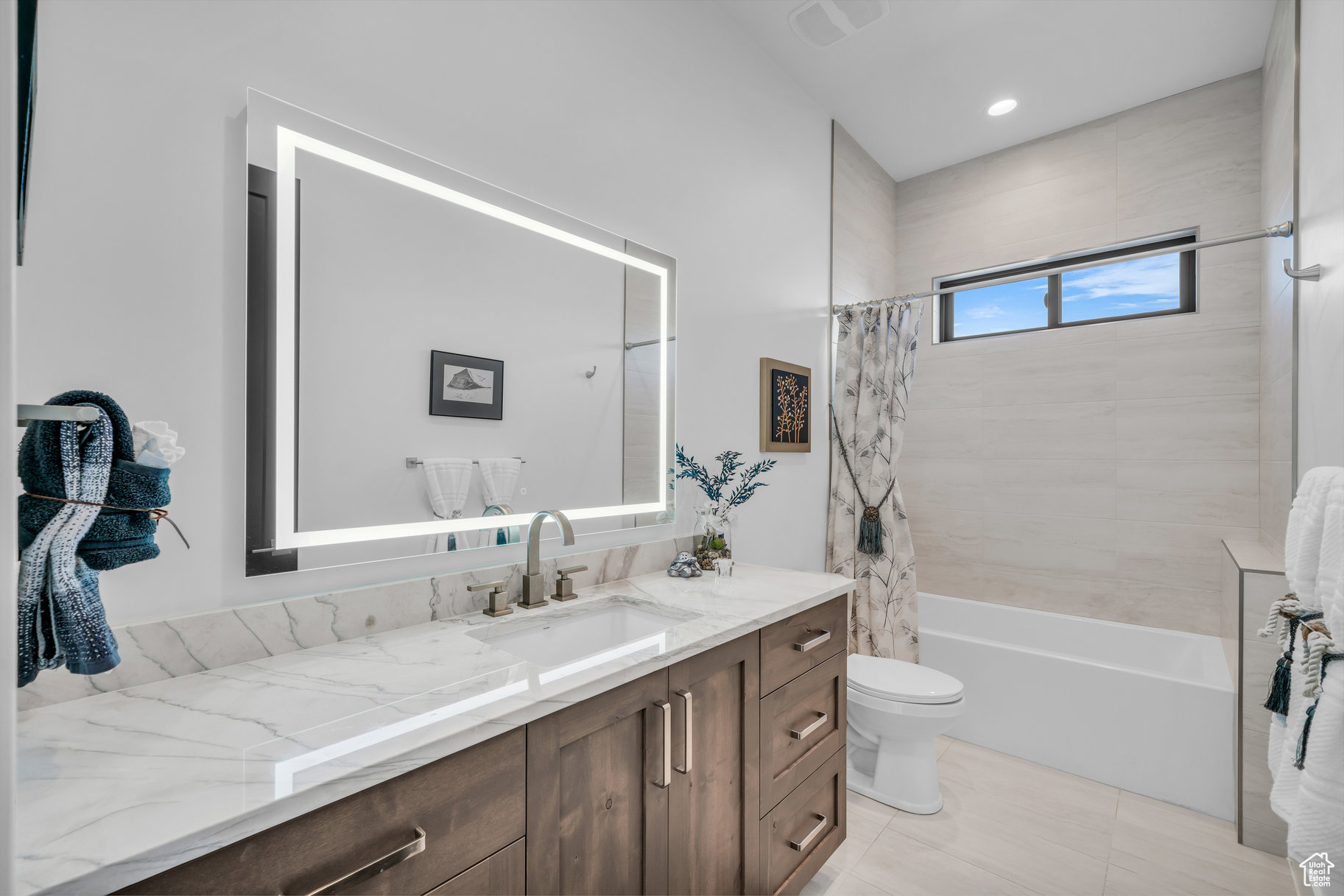 INDEPENDENCE POINT - Residential