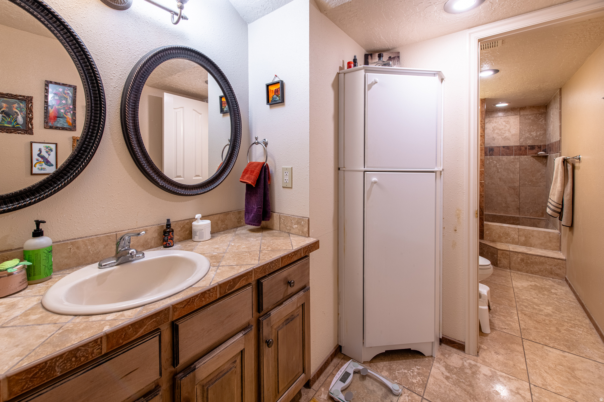 CANYON VIEW - Commercial Sale