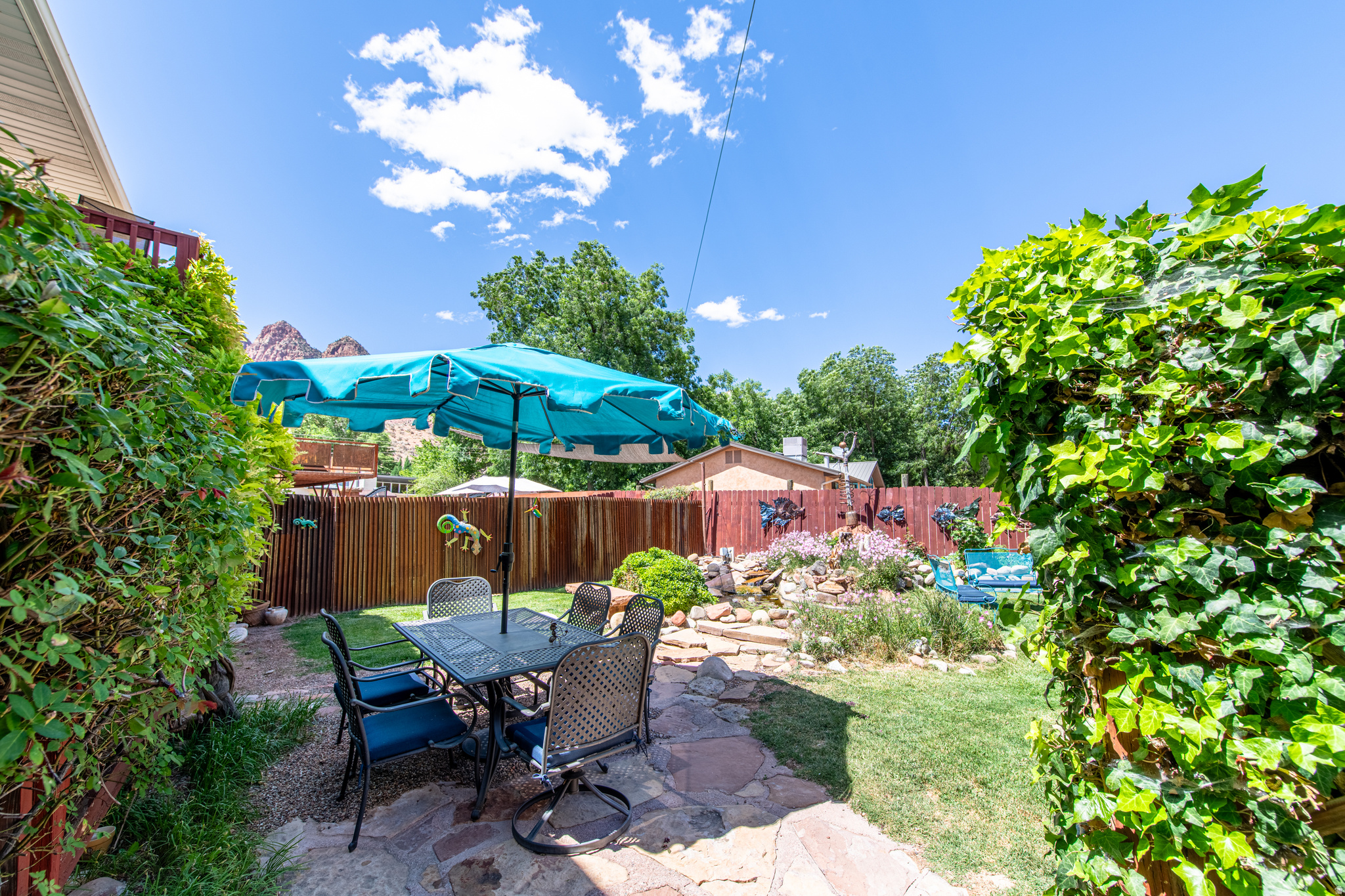 CANYON VIEW - Commercial Sale
