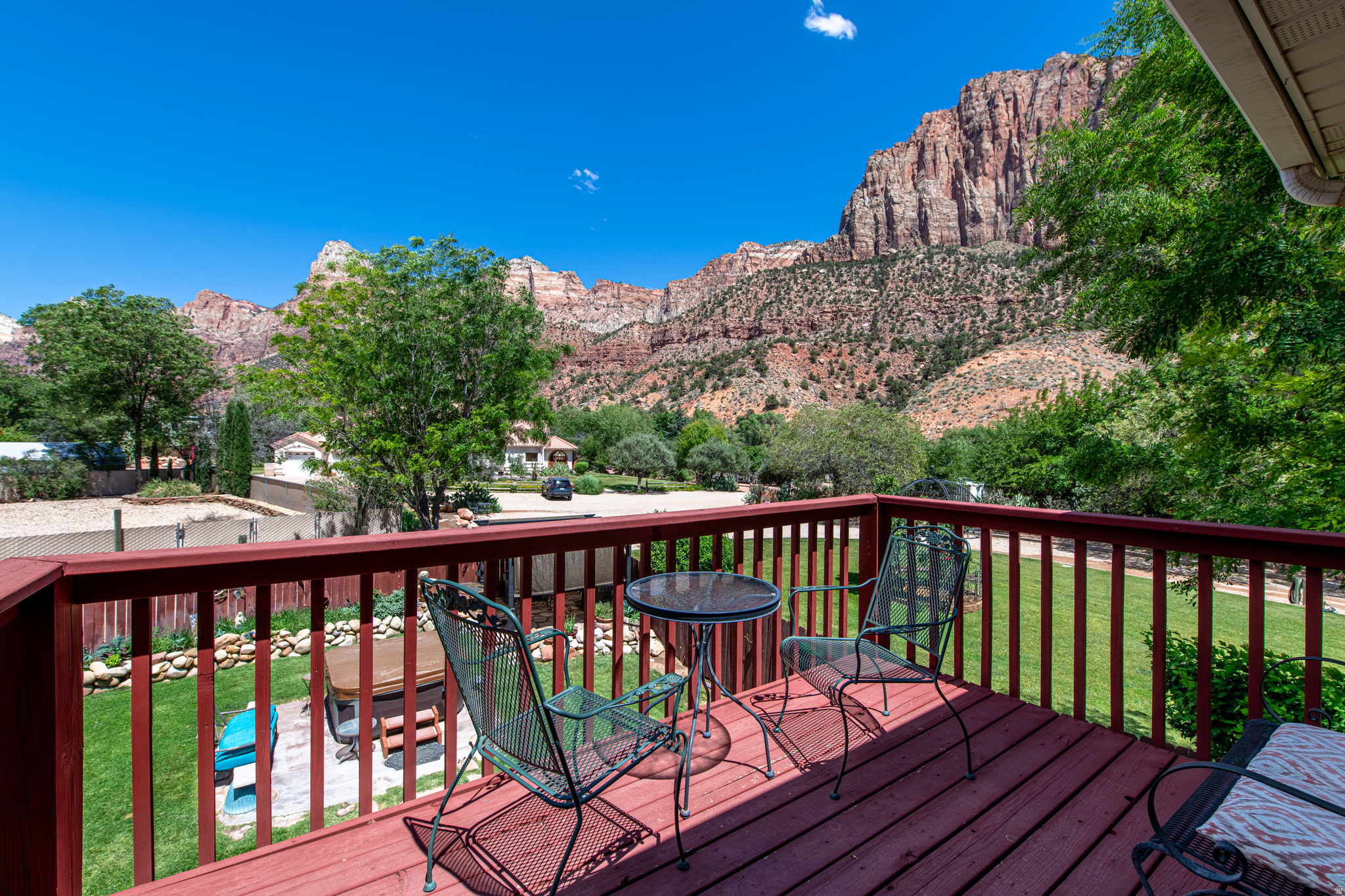 CANYON VIEW - Commercial Sale
