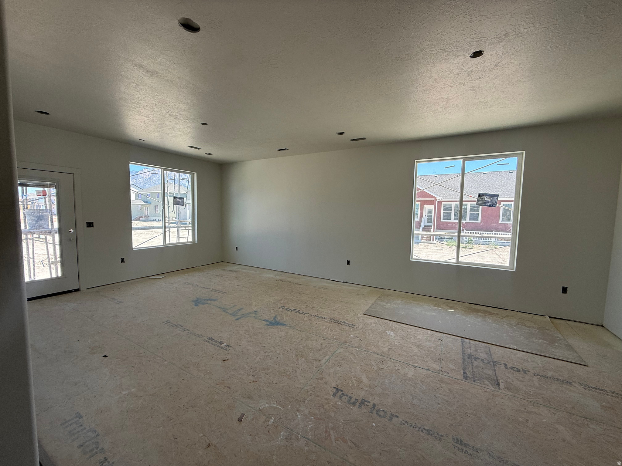 CREEKSIDE AT JDC RANCH - Residential