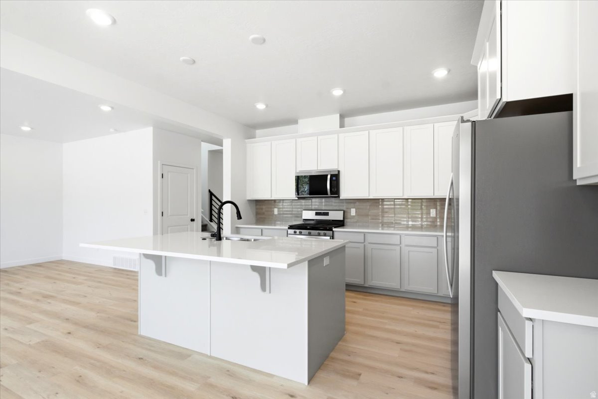 KIOWA COURT - Residential