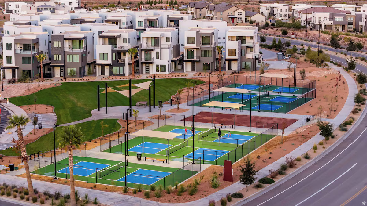 DESERT COLOR - Residential