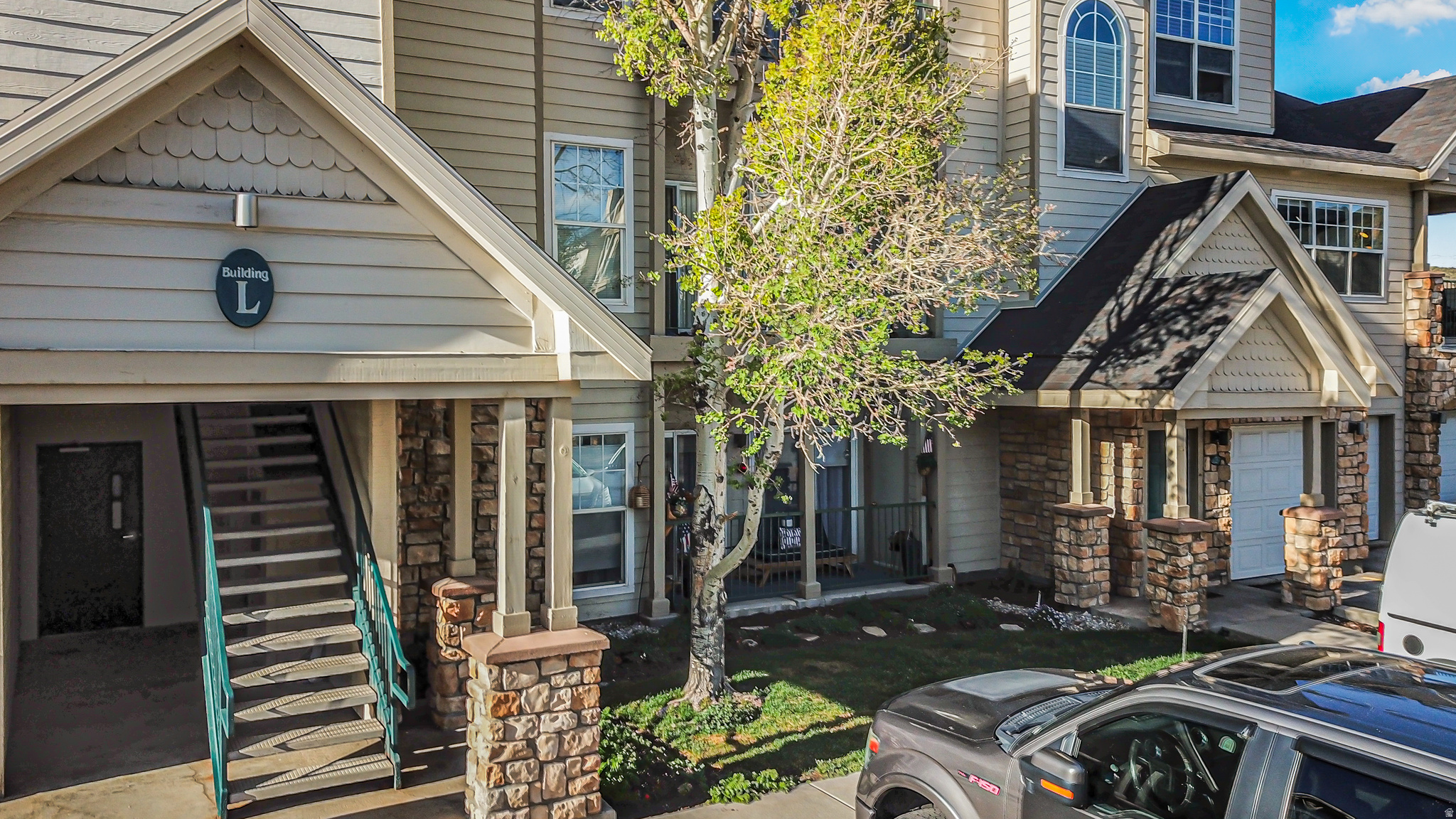 CANYON CREEK CONDO - Residential