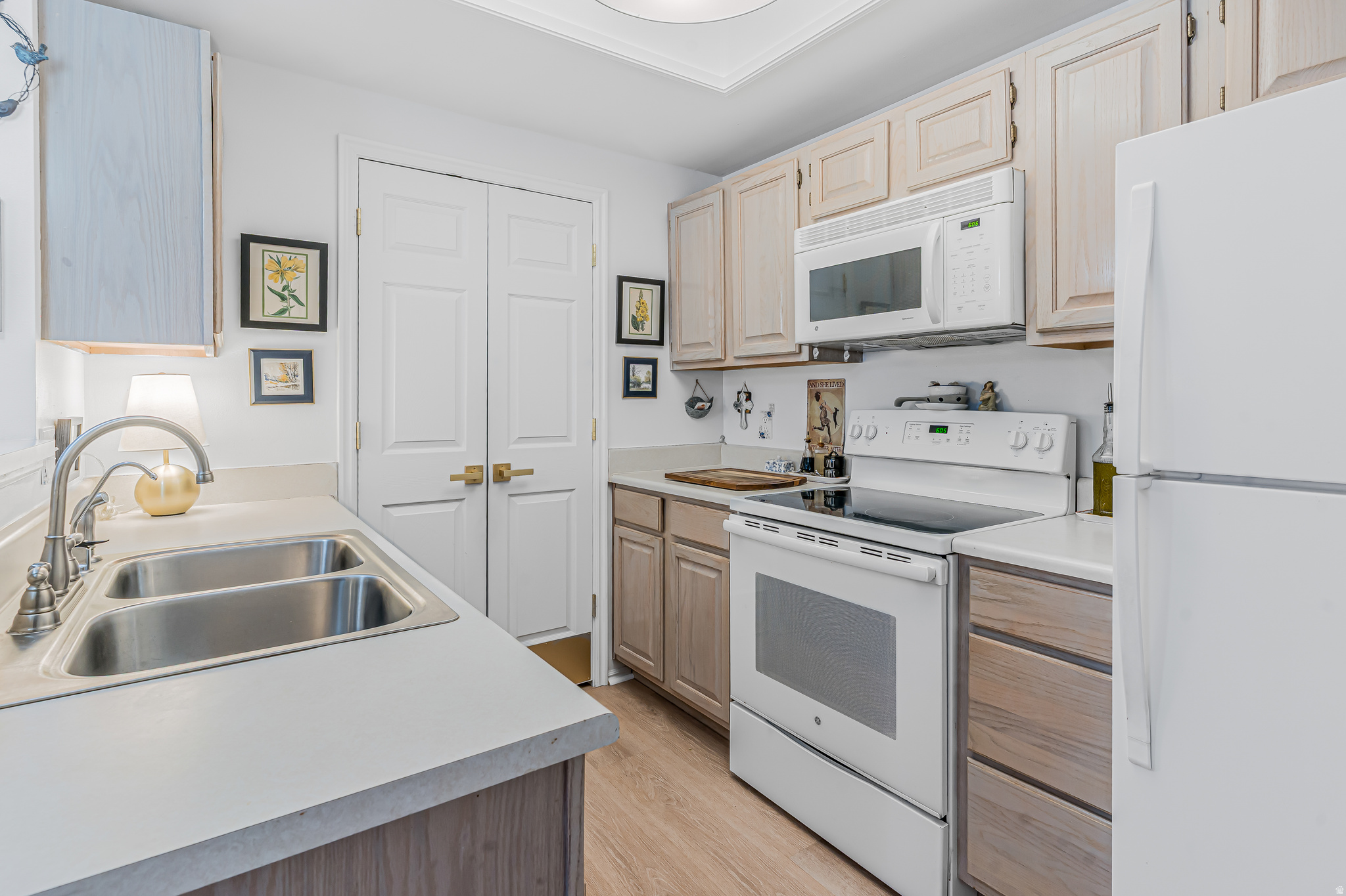 CANYON CREEK CONDO - Residential