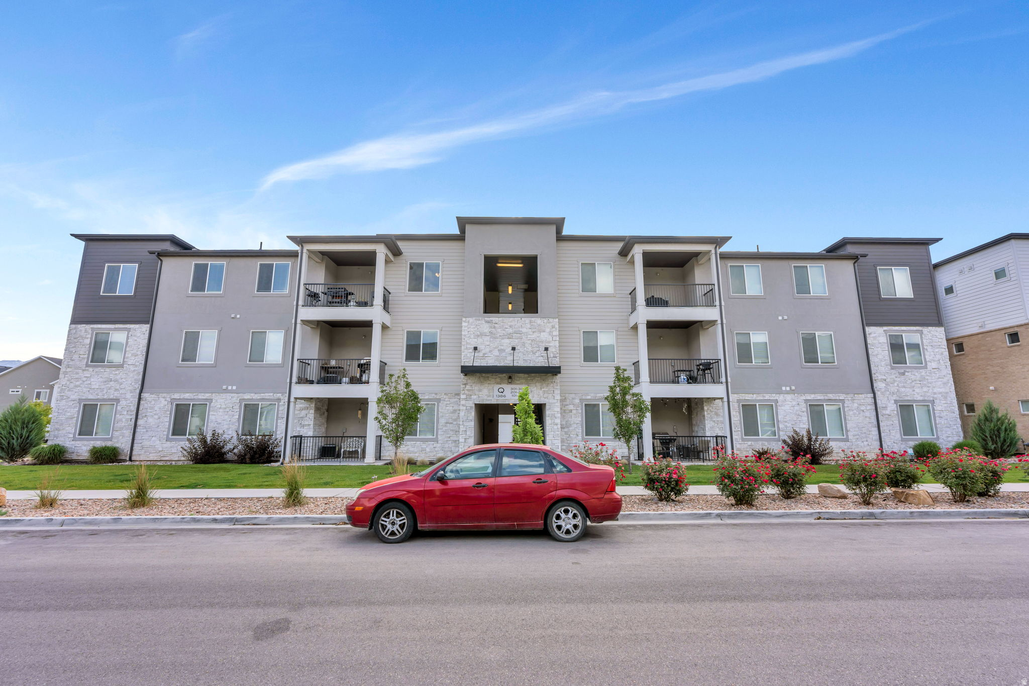 GARDNER POINT - Residential