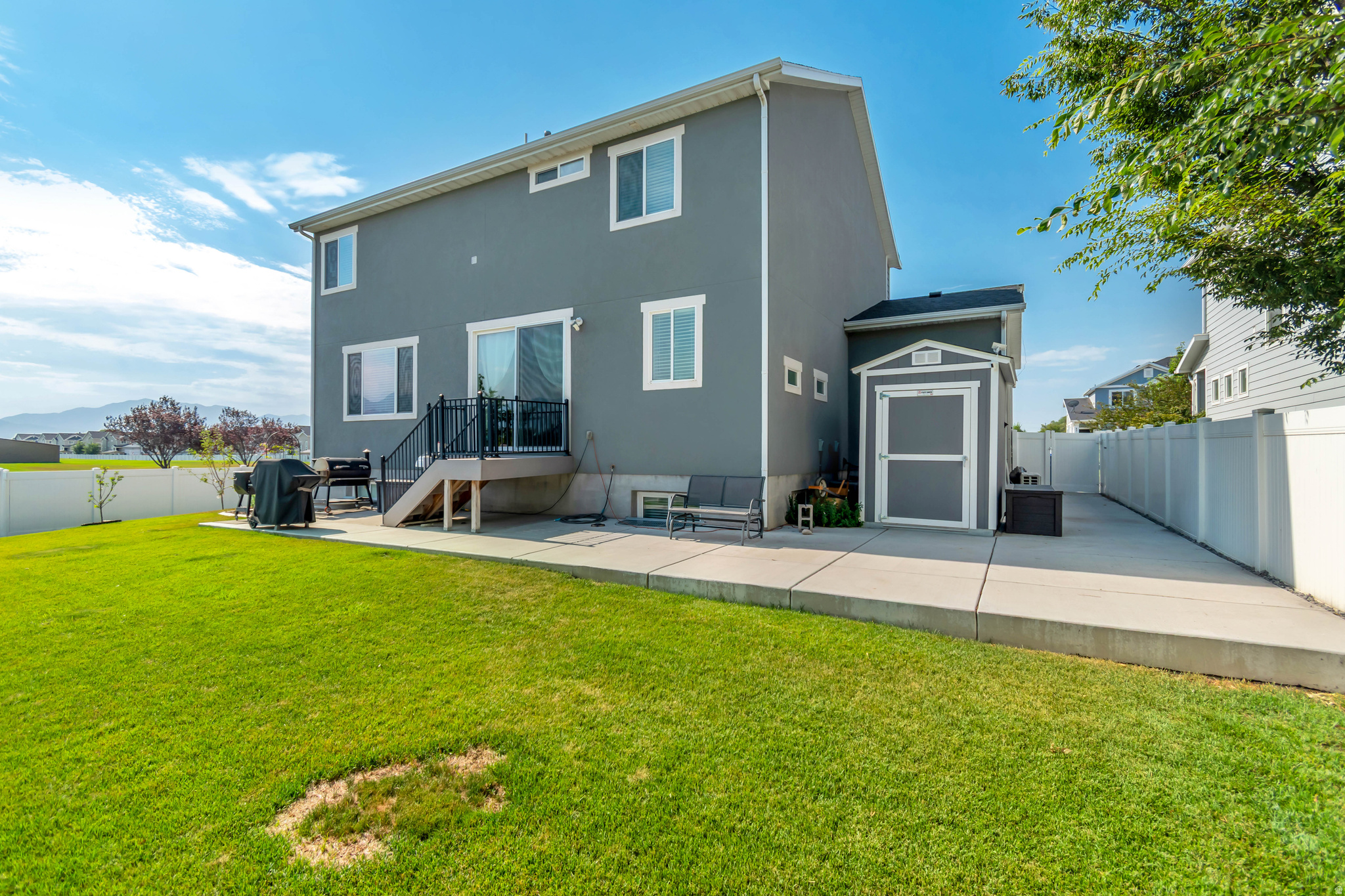 WILLOW SPRINGS - Residential