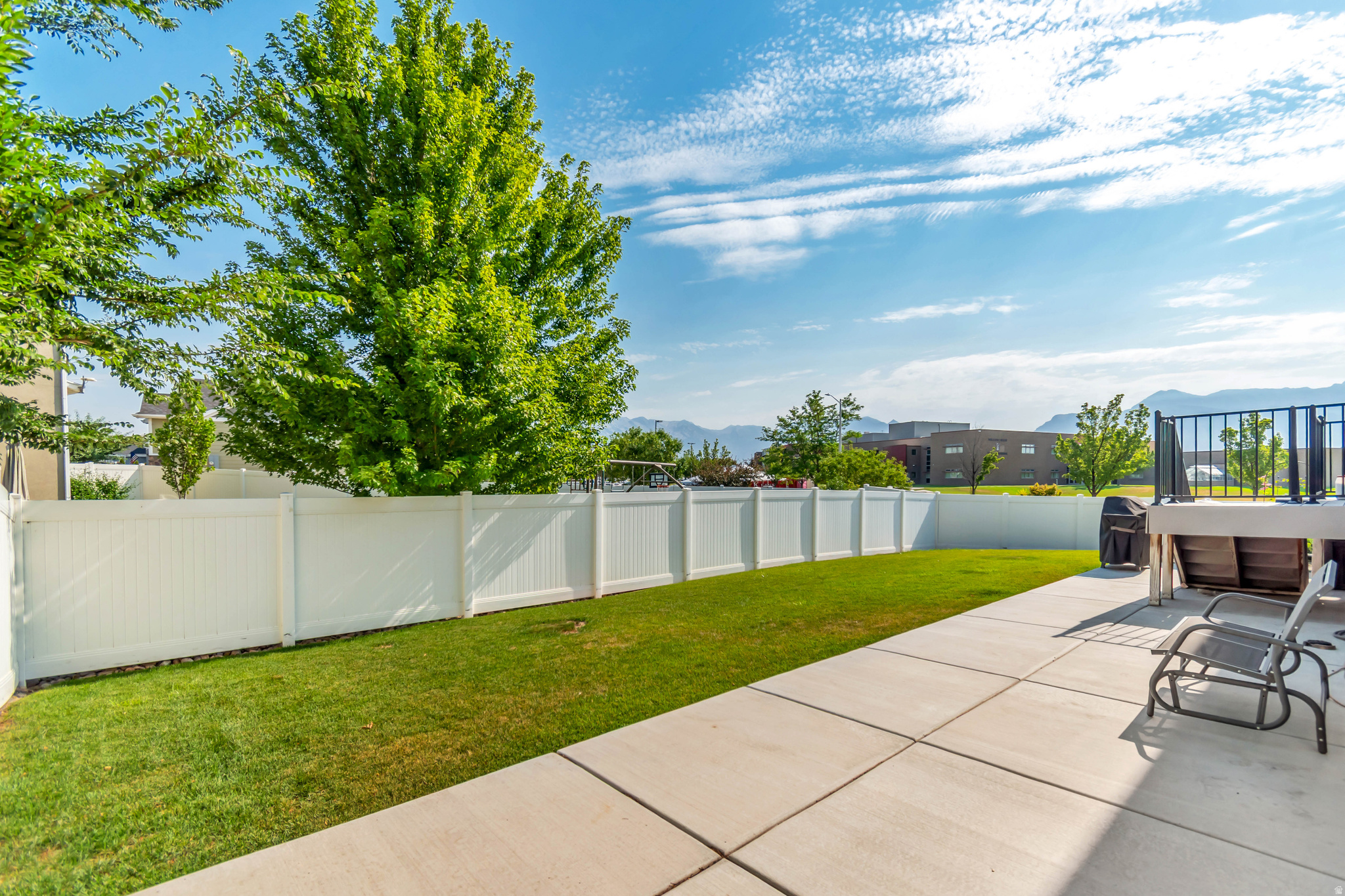WILLOW SPRINGS - Residential