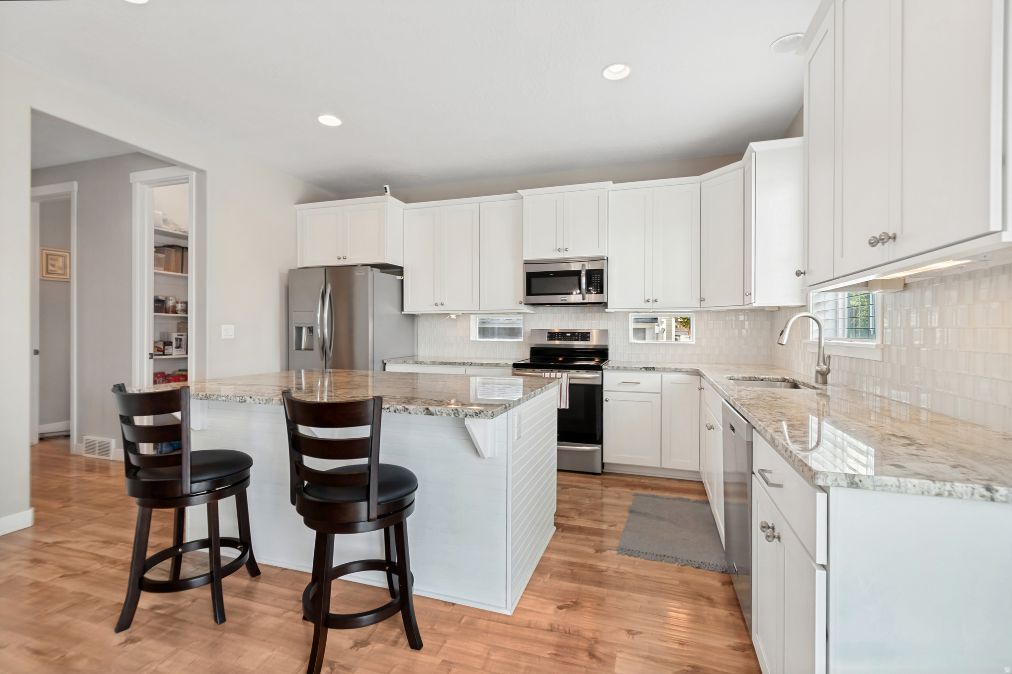 WILLOW SPRINGS - Residential