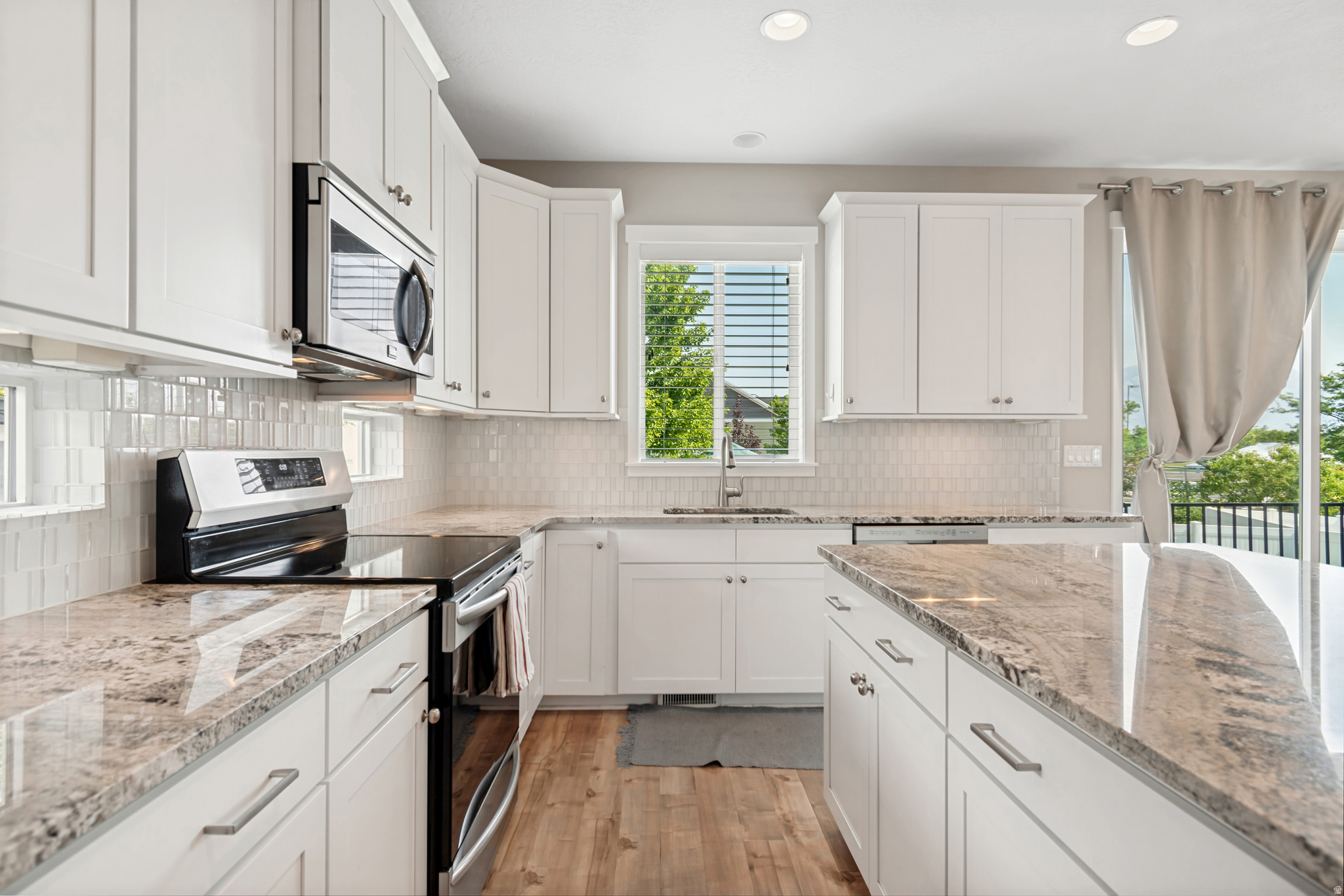 WILLOW SPRINGS - Residential
