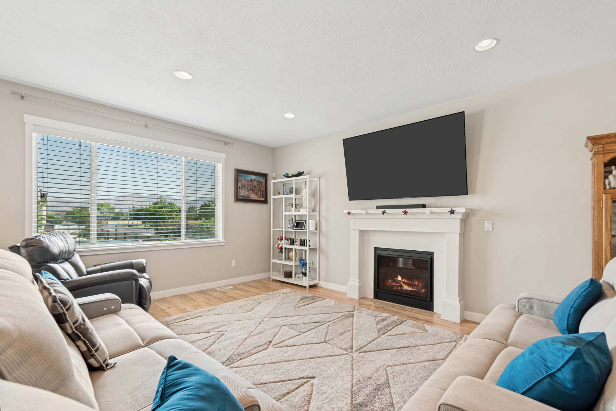 WILLOW SPRINGS - Residential