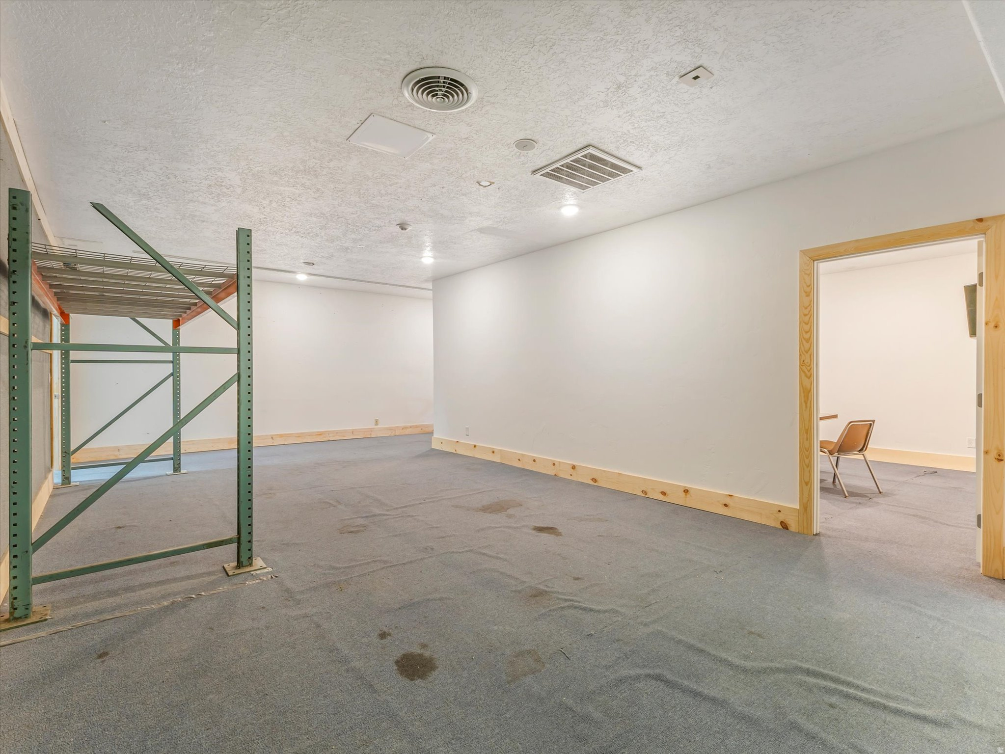 INDUSTRIAL COMMERCE CENTER - Commercial Sale