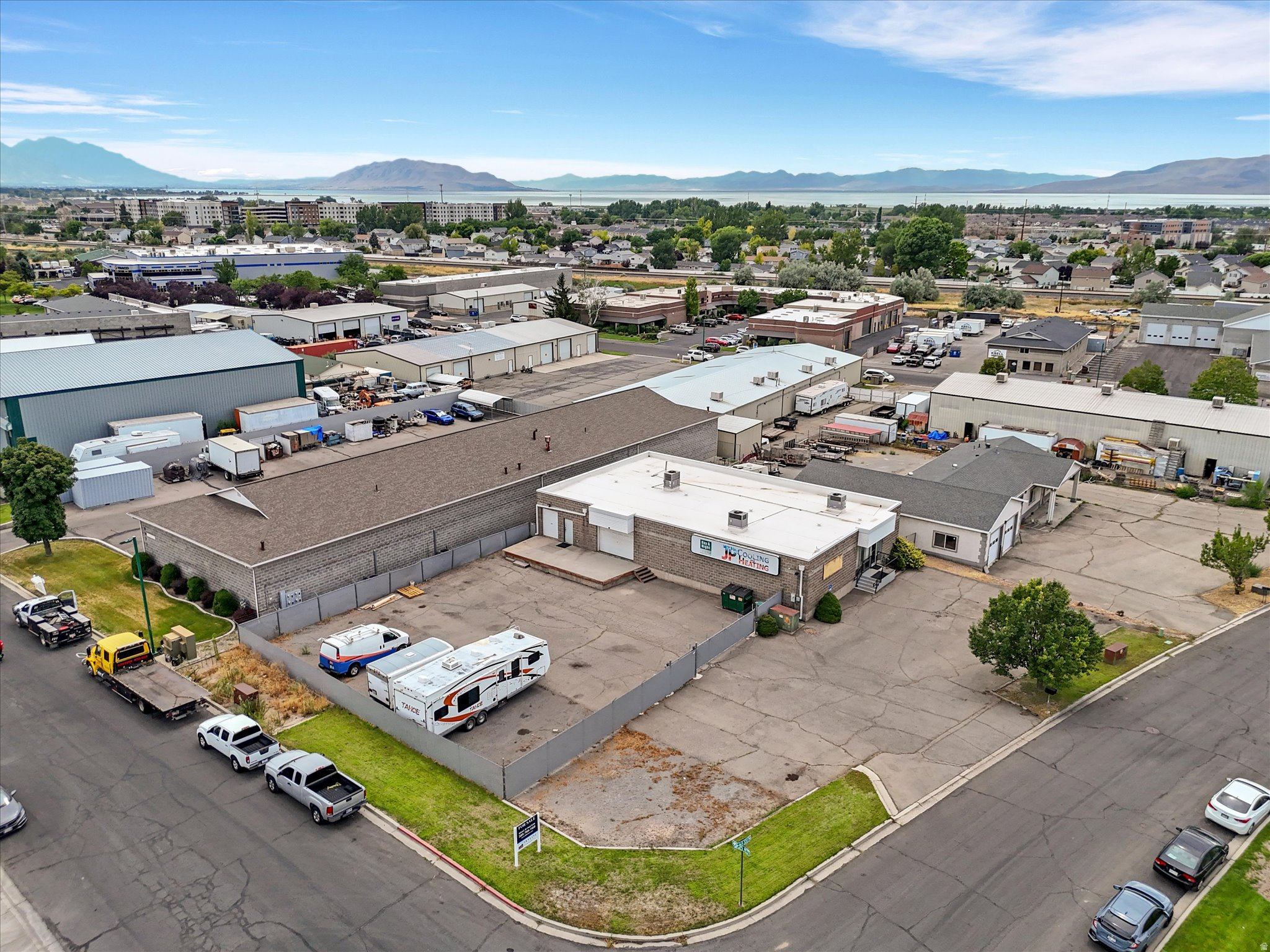 INDUSTRIAL COMMERCE CENTER - Commercial Sale