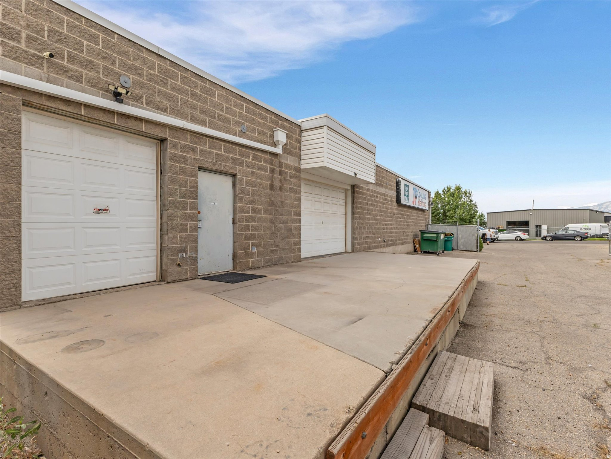 INDUSTRIAL COMMERCE CENTER - Commercial Sale