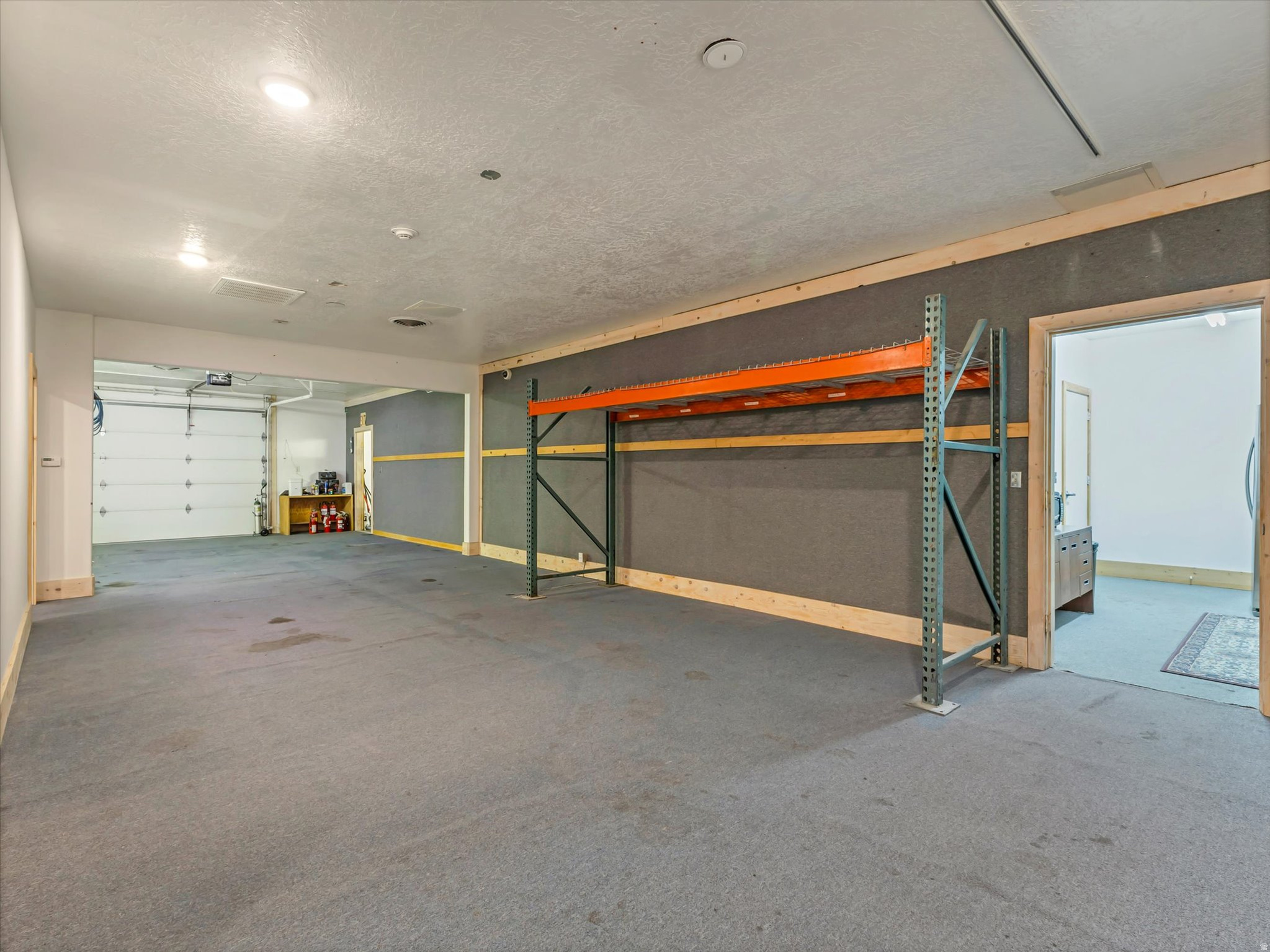 INDUSTRIAL COMMERCE CENTER - Commercial Sale