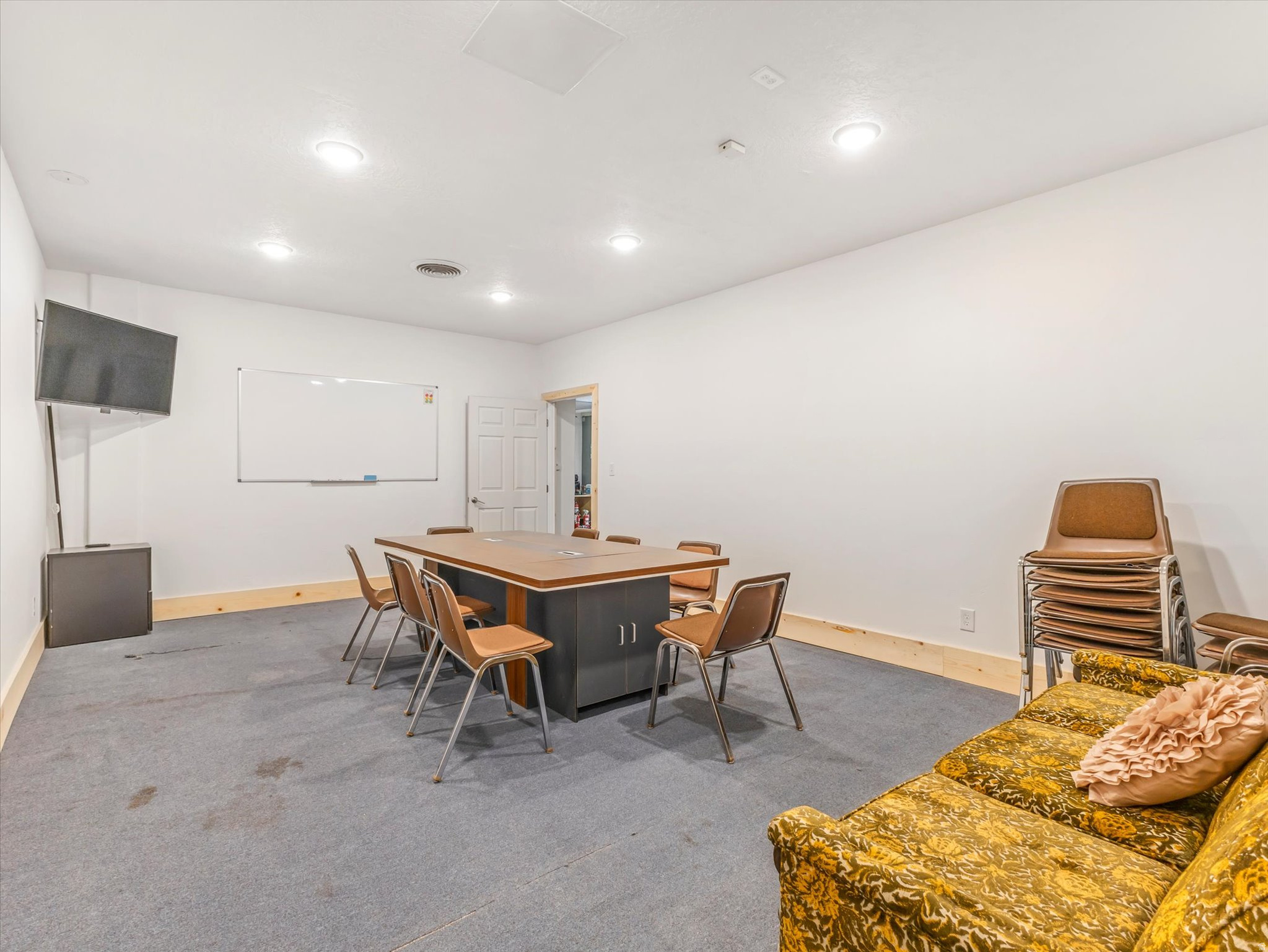 INDUSTRIAL COMMERCE CENTER - Commercial Sale