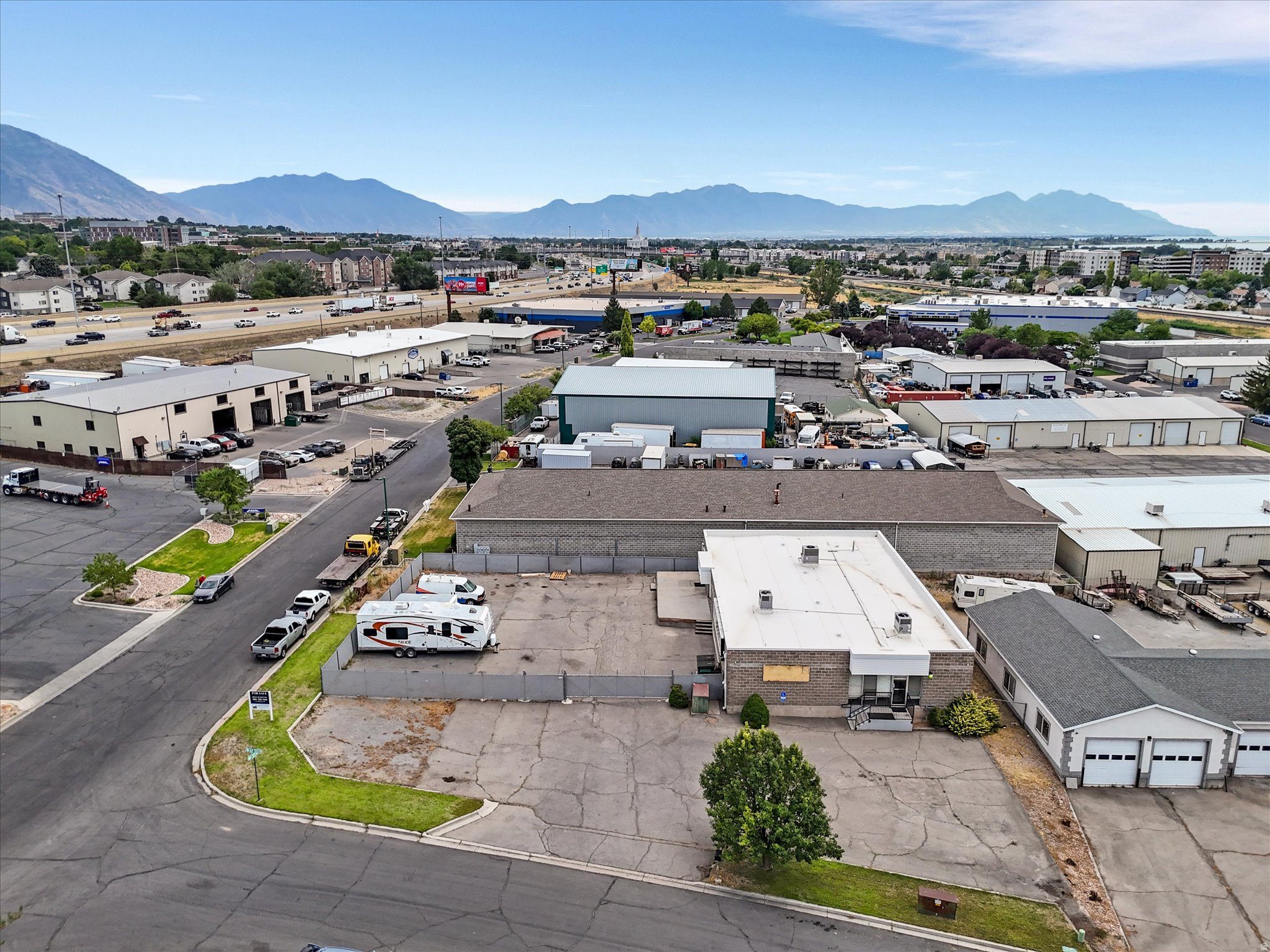INDUSTRIAL COMMERCE CENTER - Commercial Sale