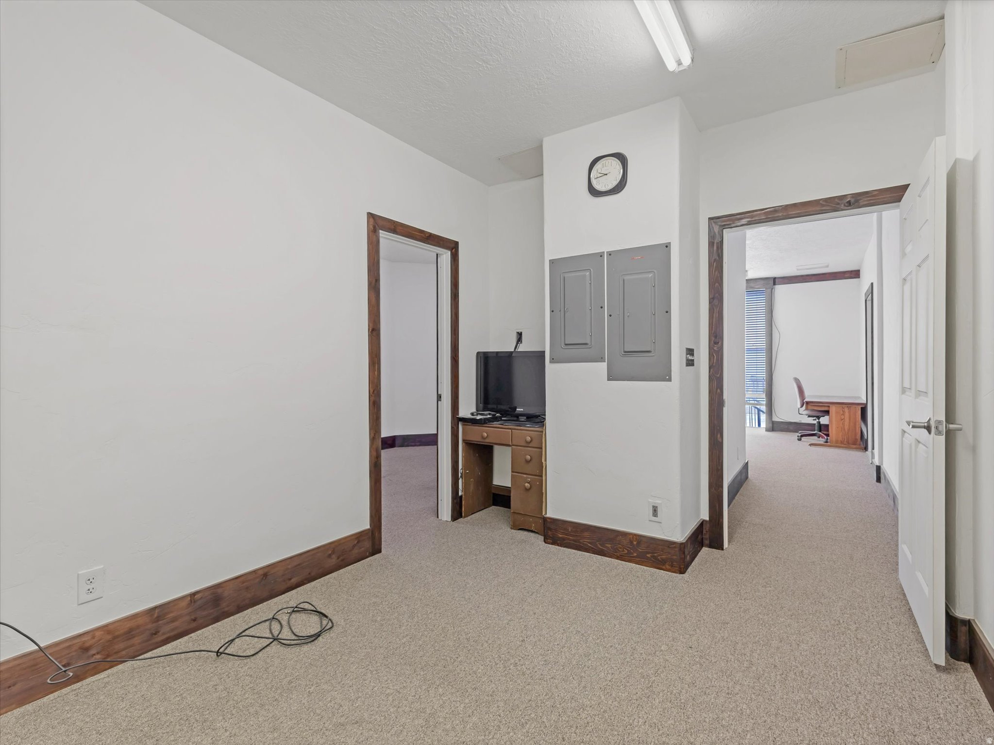 INDUSTRIAL COMMERCE CENTER - Commercial Sale
