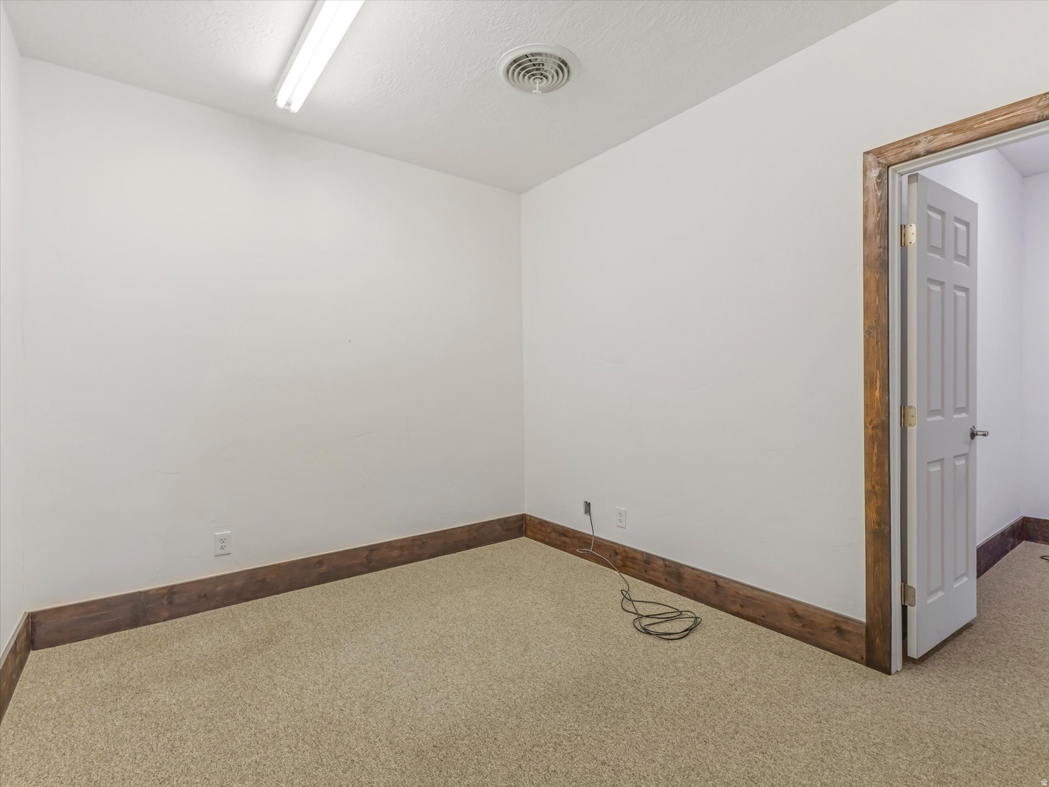 INDUSTRIAL COMMERCE CENTER - Commercial Sale