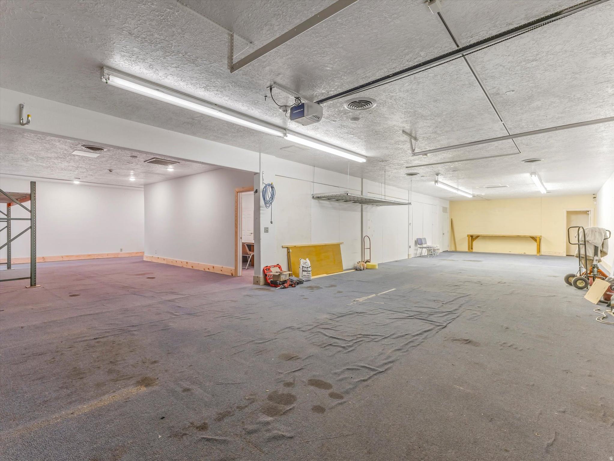 INDUSTRIAL COMMERCE CENTER - Commercial Sale