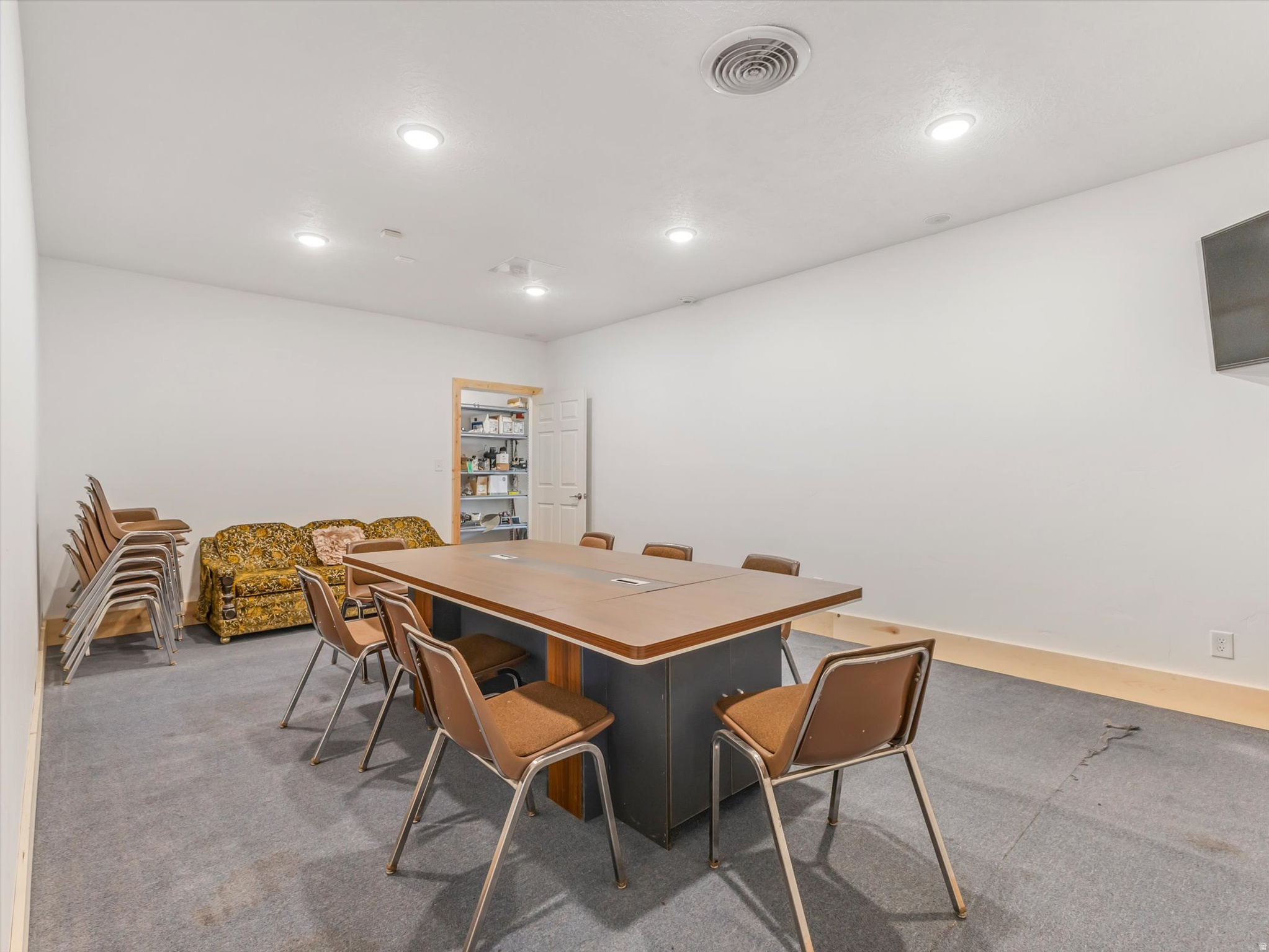 INDUSTRIAL COMMERCE CENTER - Commercial Sale