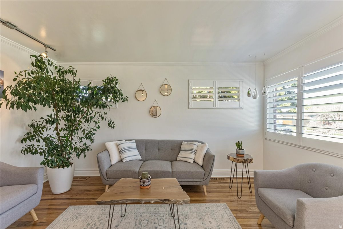 BROOKLANE - Residential