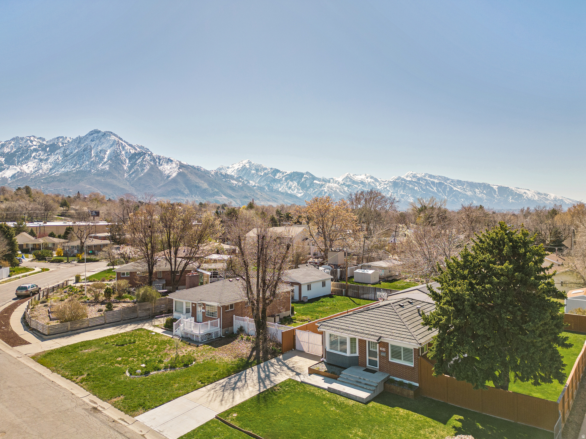 BROOKLANE - Residential