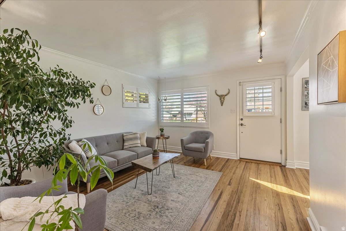 BROOKLANE - Residential