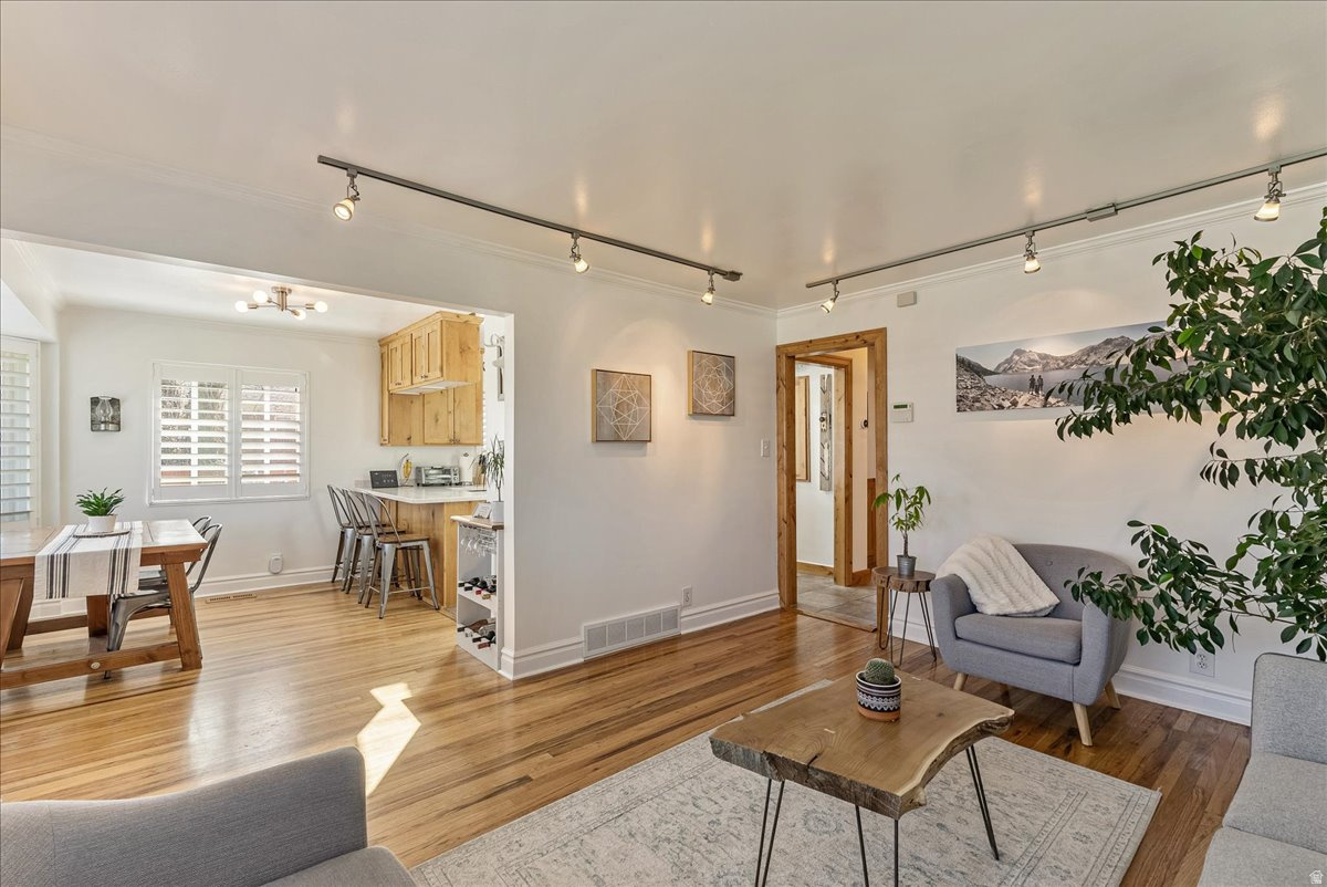 BROOKLANE - Residential