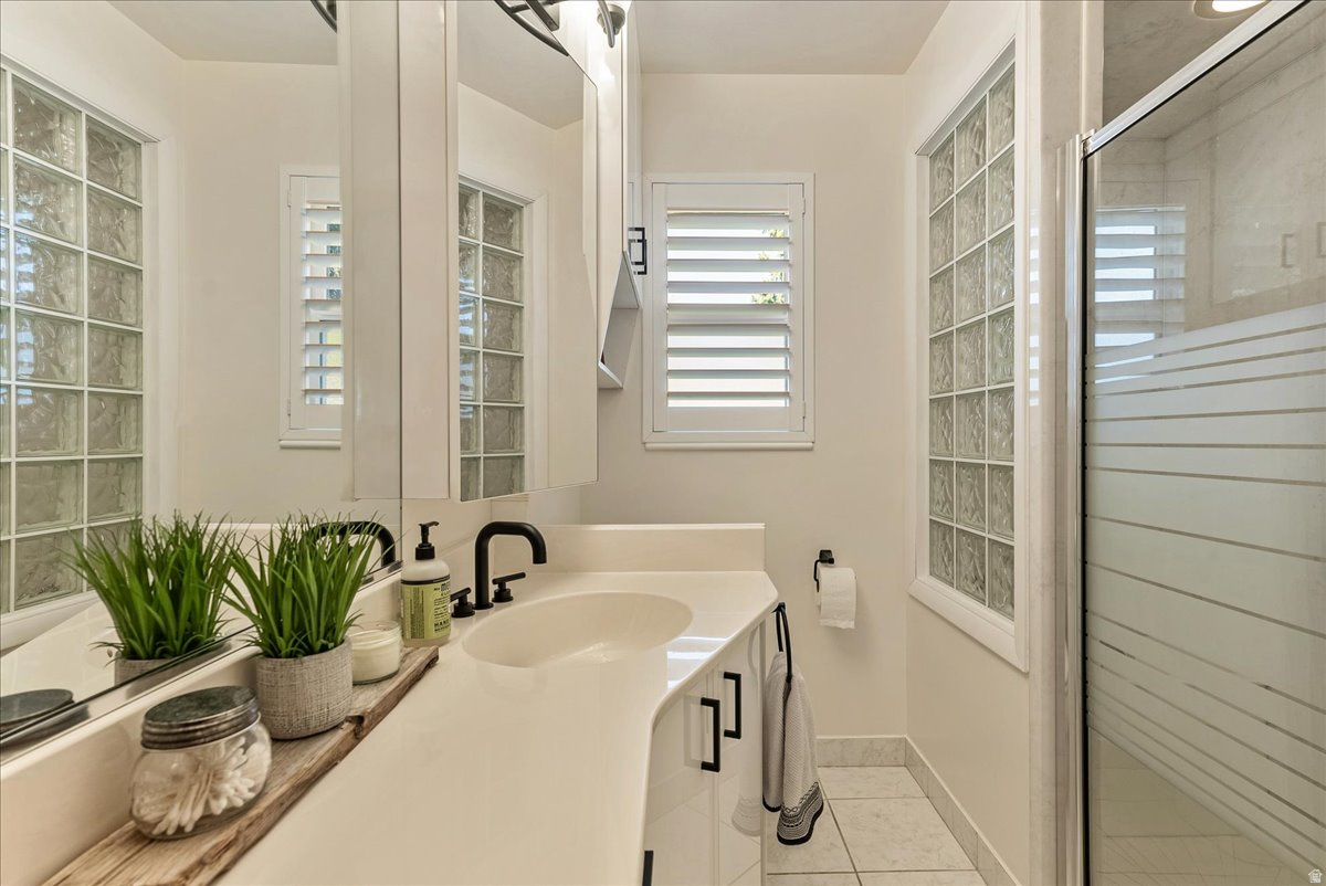 BROOKLANE - Residential