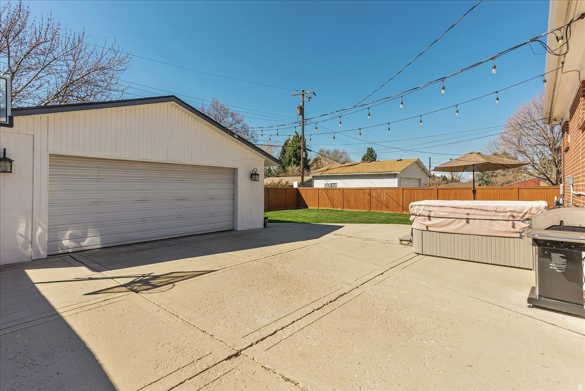BROOKLANE - Residential