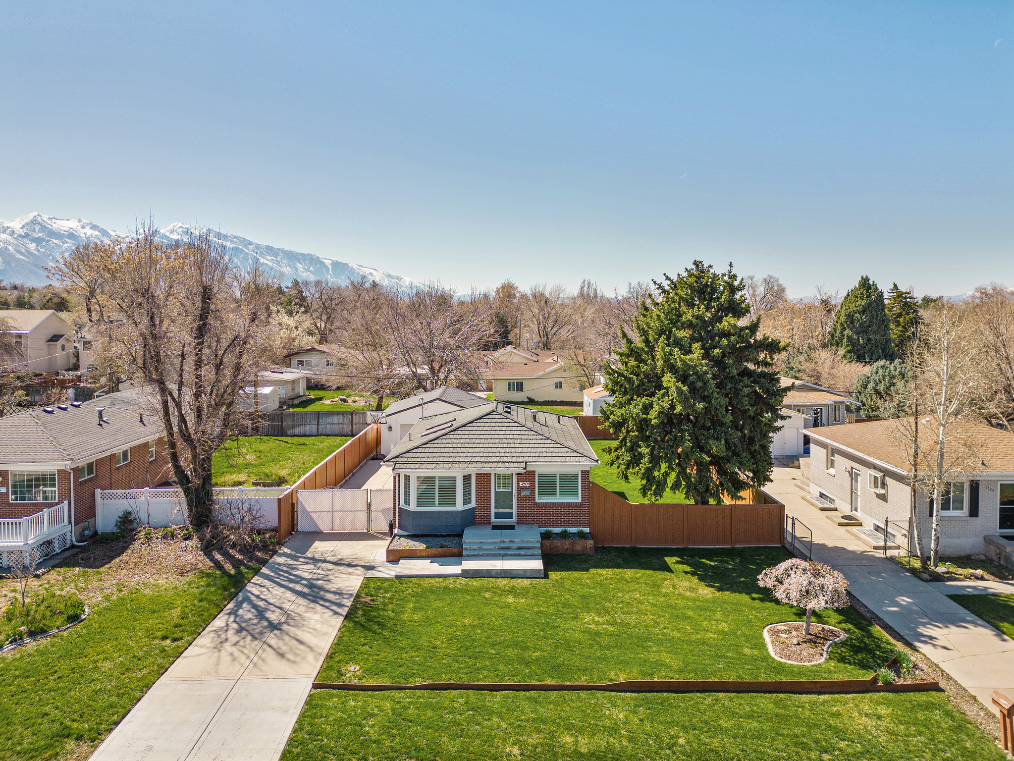 BROOKLANE - Residential