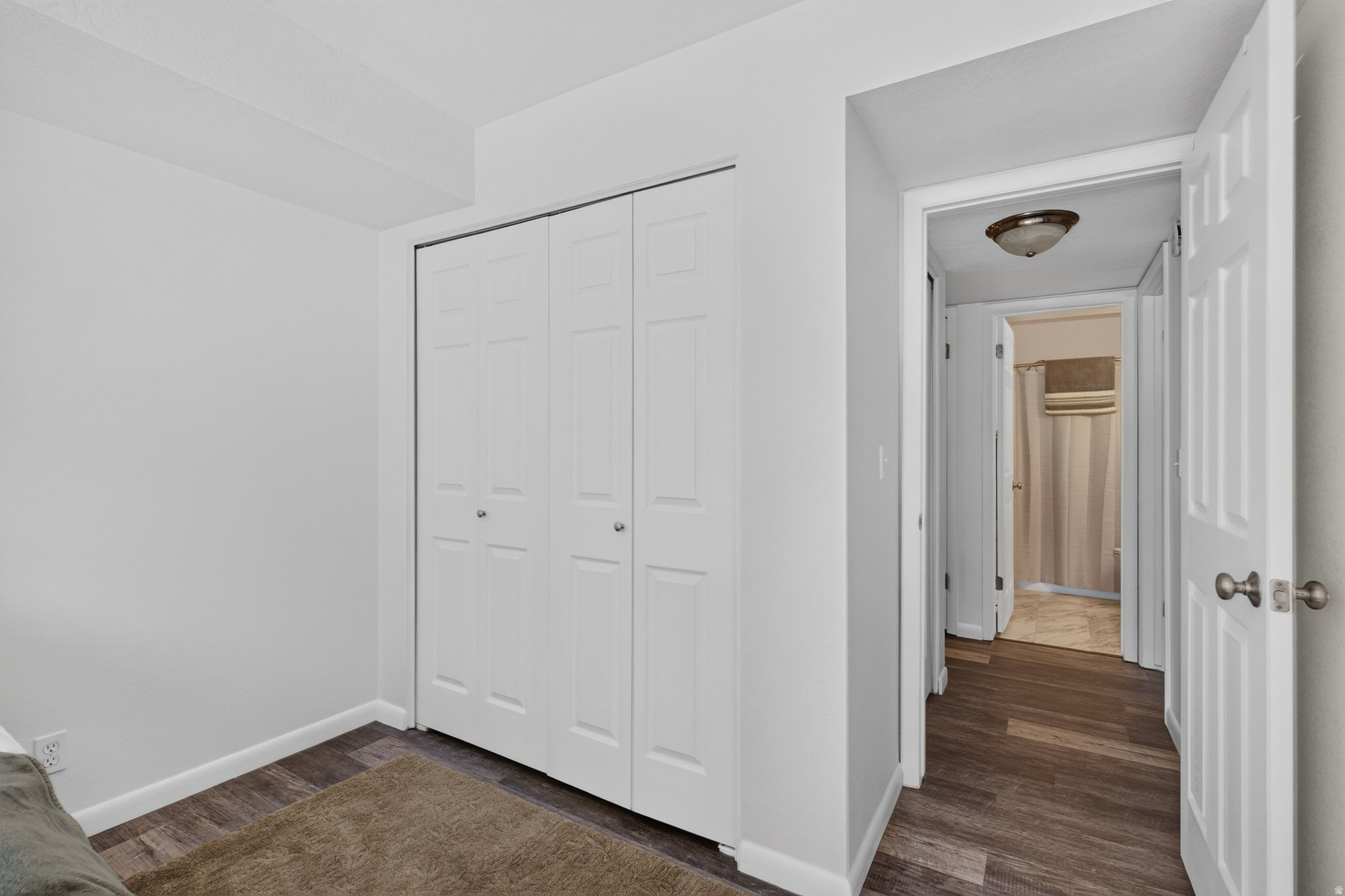 WATERSIDE CONDOS - Residential