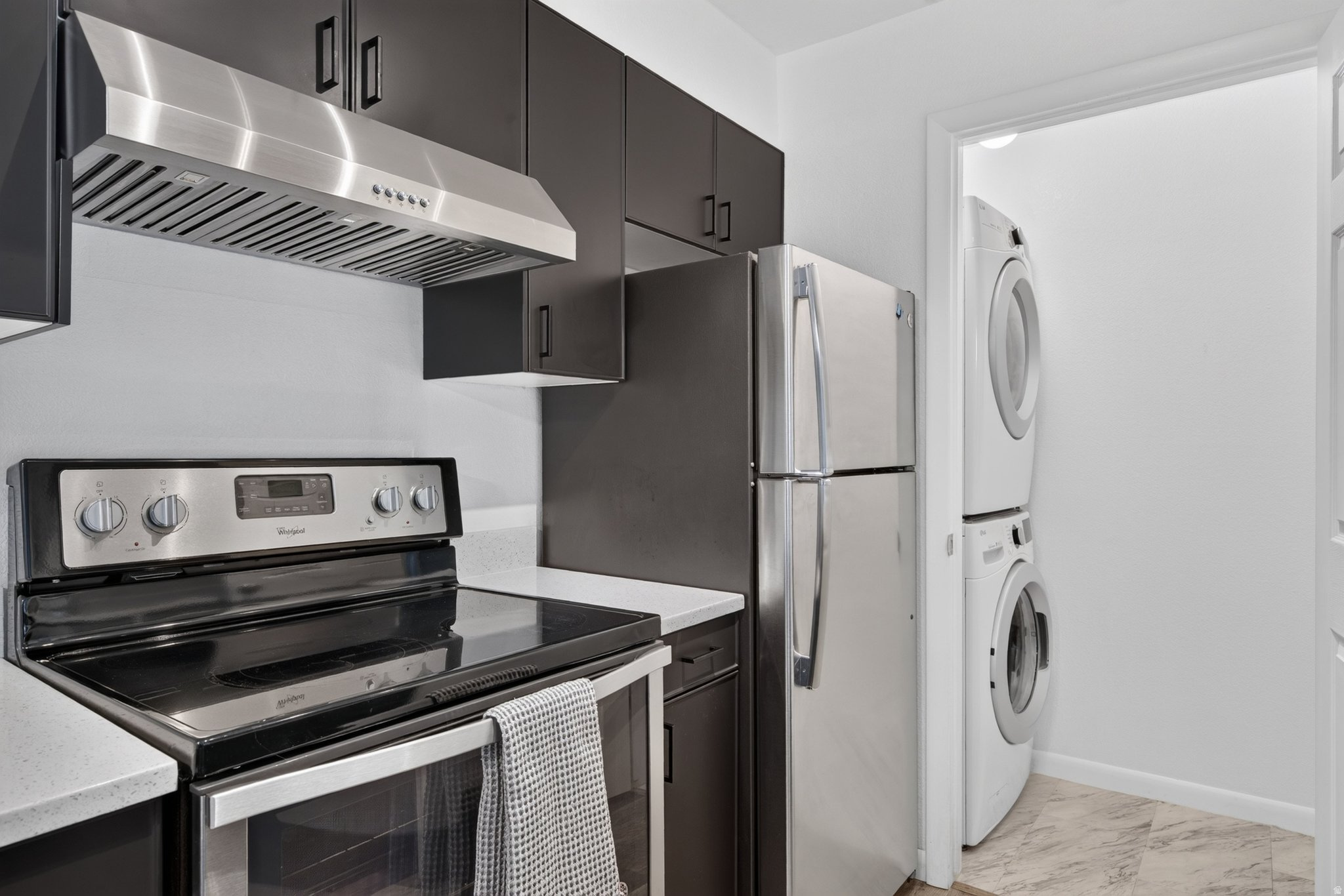 WATERSIDE CONDOS - Residential