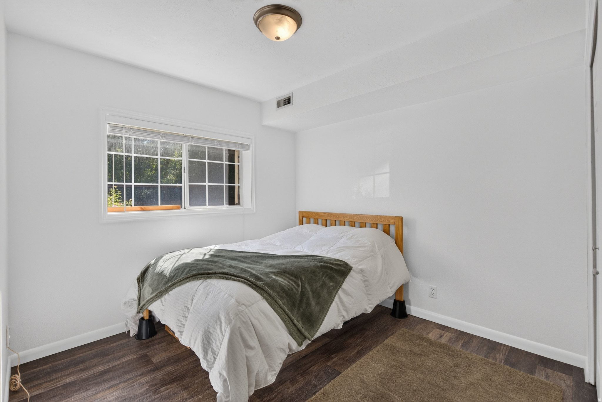 WATERSIDE CONDOS - Residential