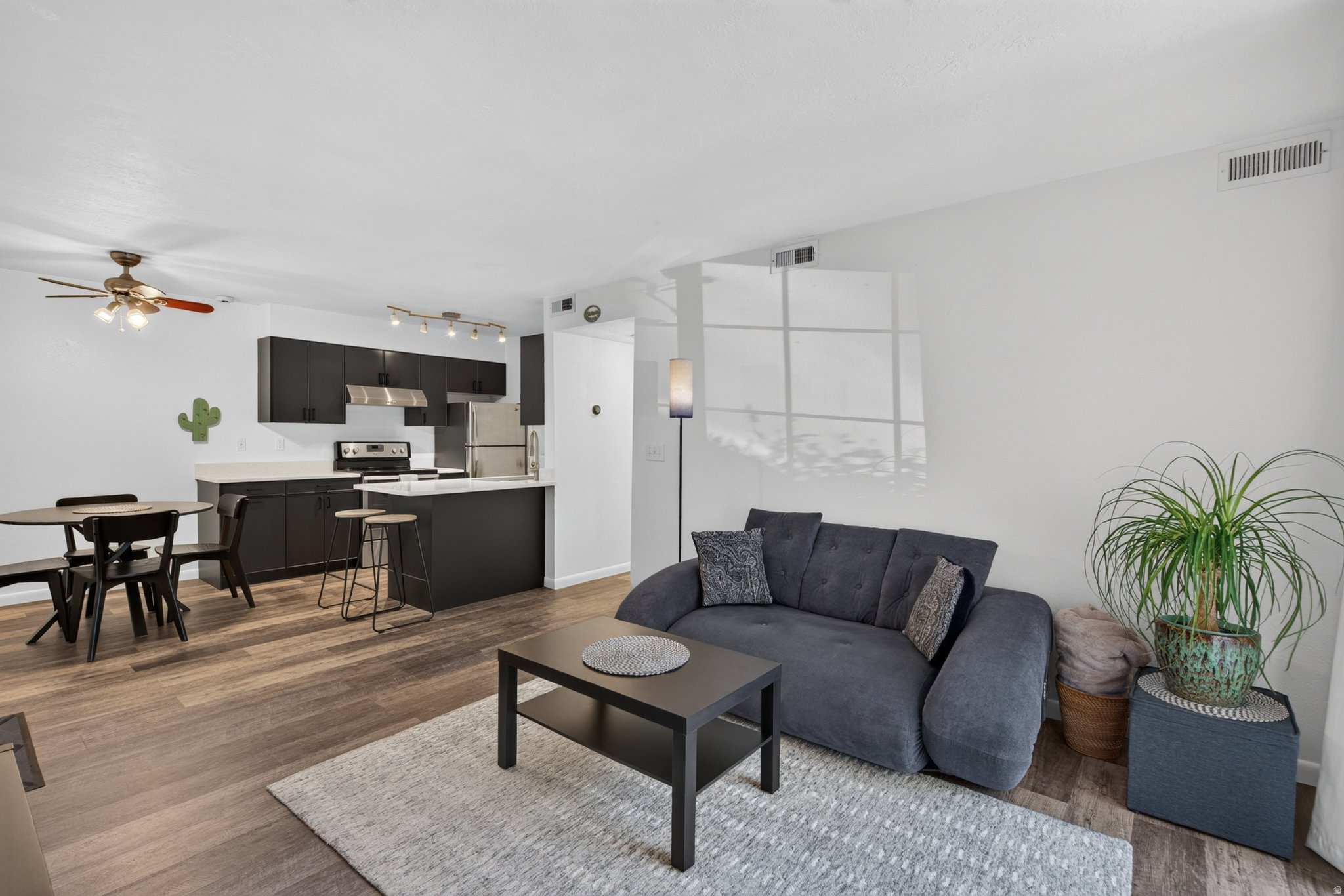 WATERSIDE CONDOS - Residential