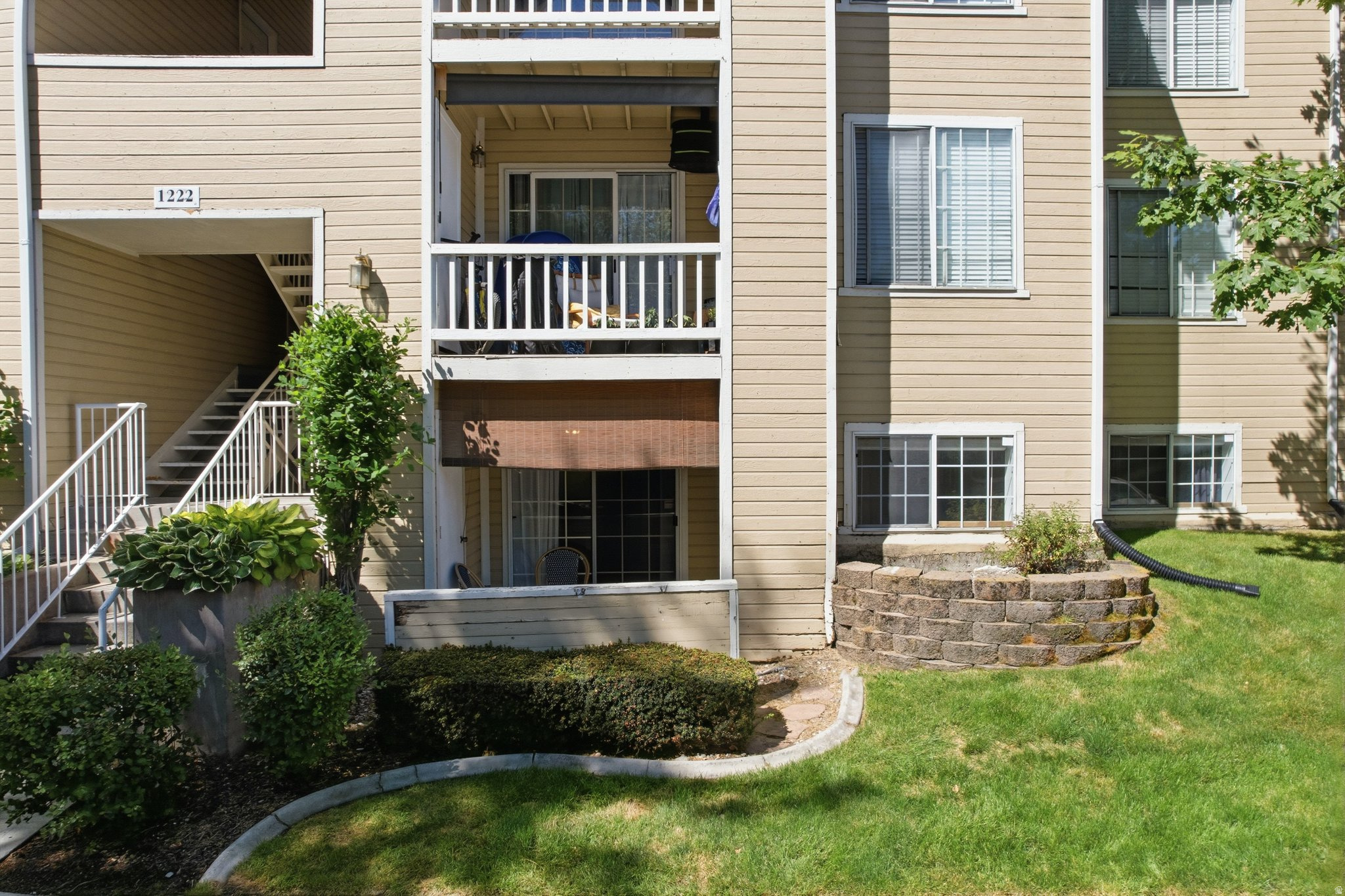 WATERSIDE CONDOS - Residential