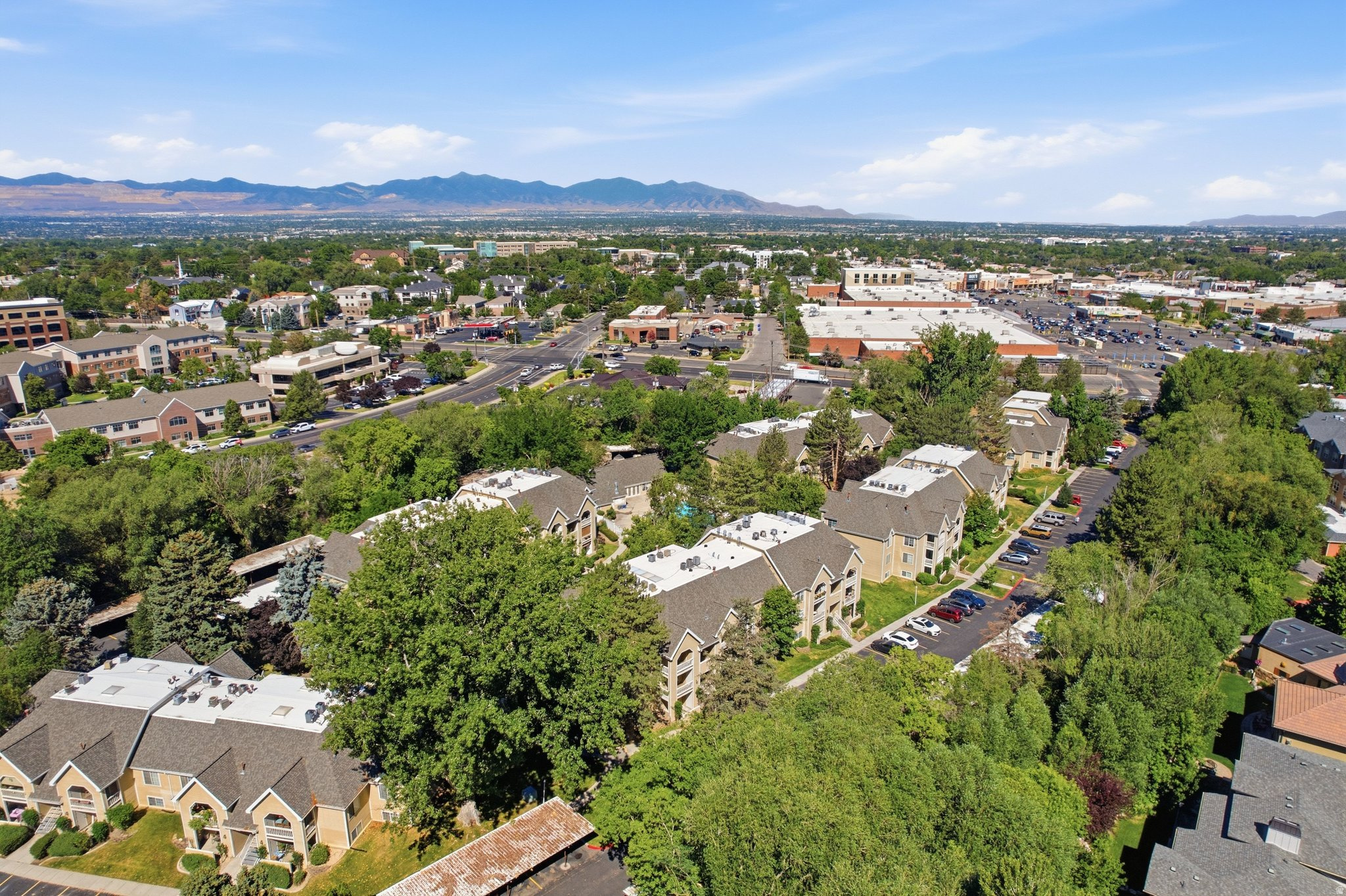 WATERSIDE CONDOS - Residential