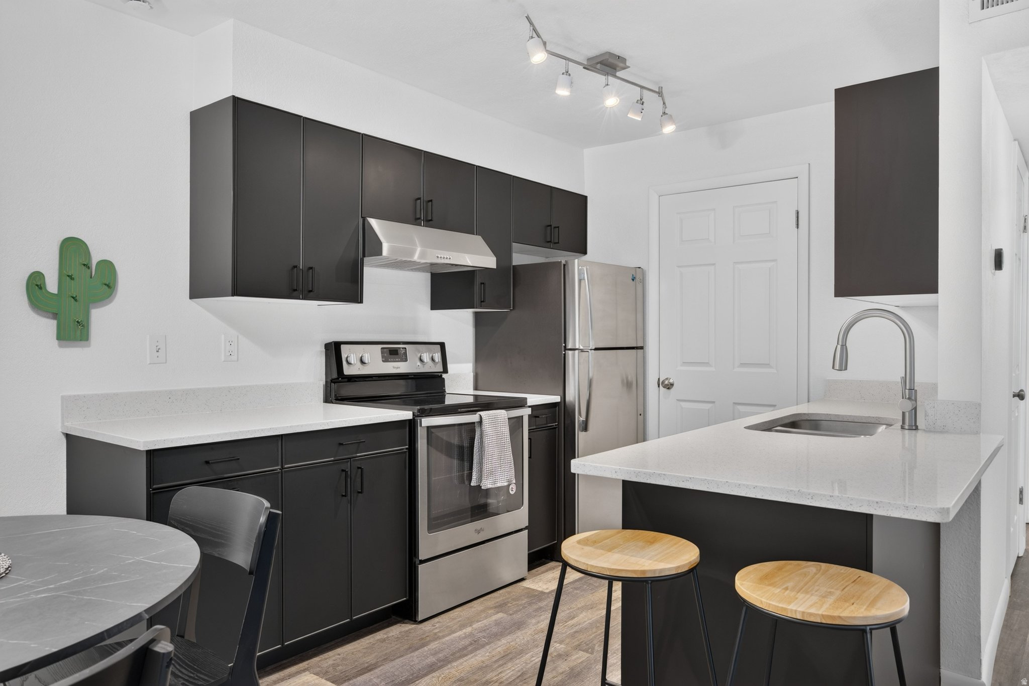 WATERSIDE CONDOS - Residential